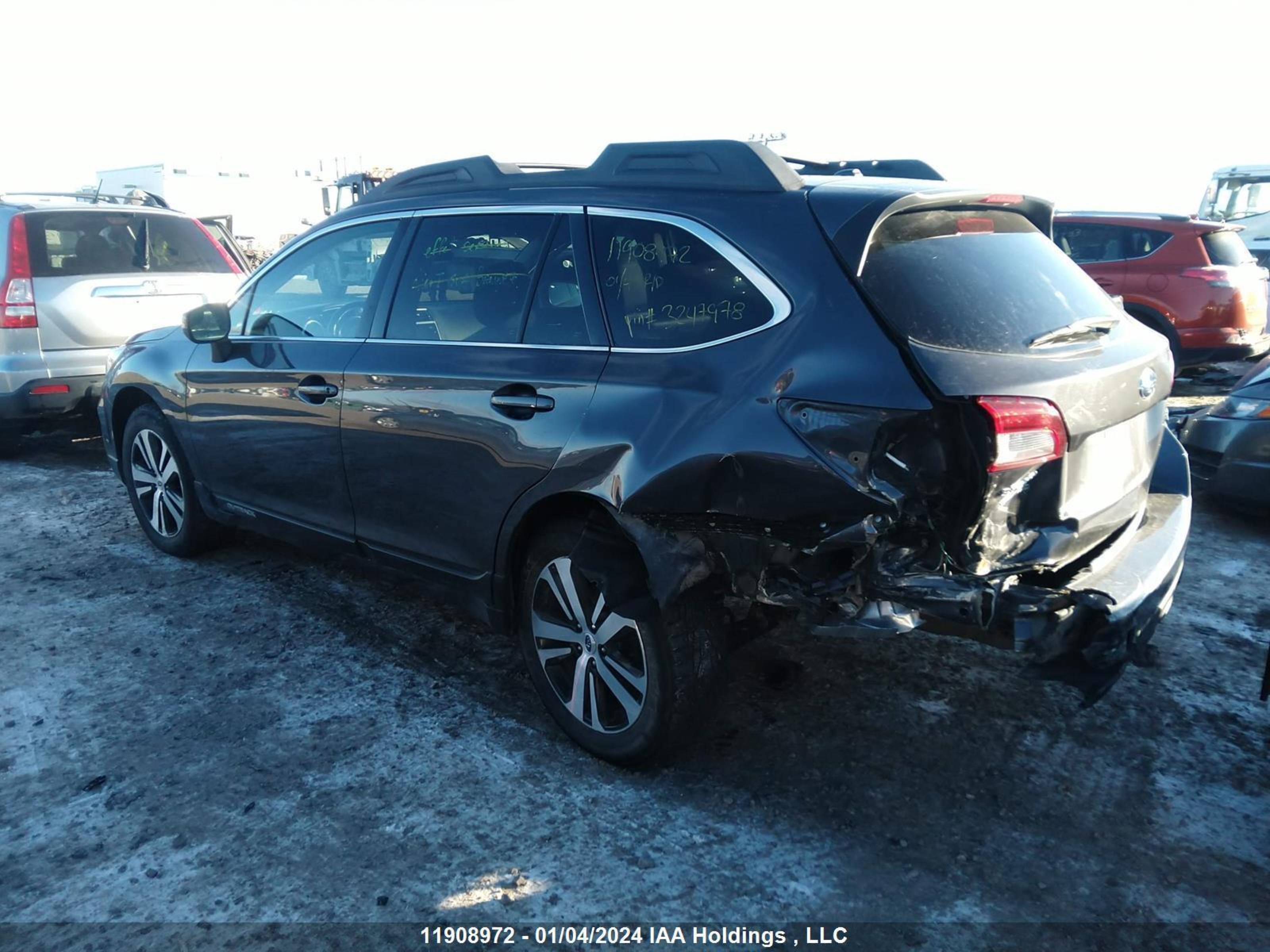 Photo 2 VIN: 4S4BSDLC7J3247978 - SUBARU OUTBACK 