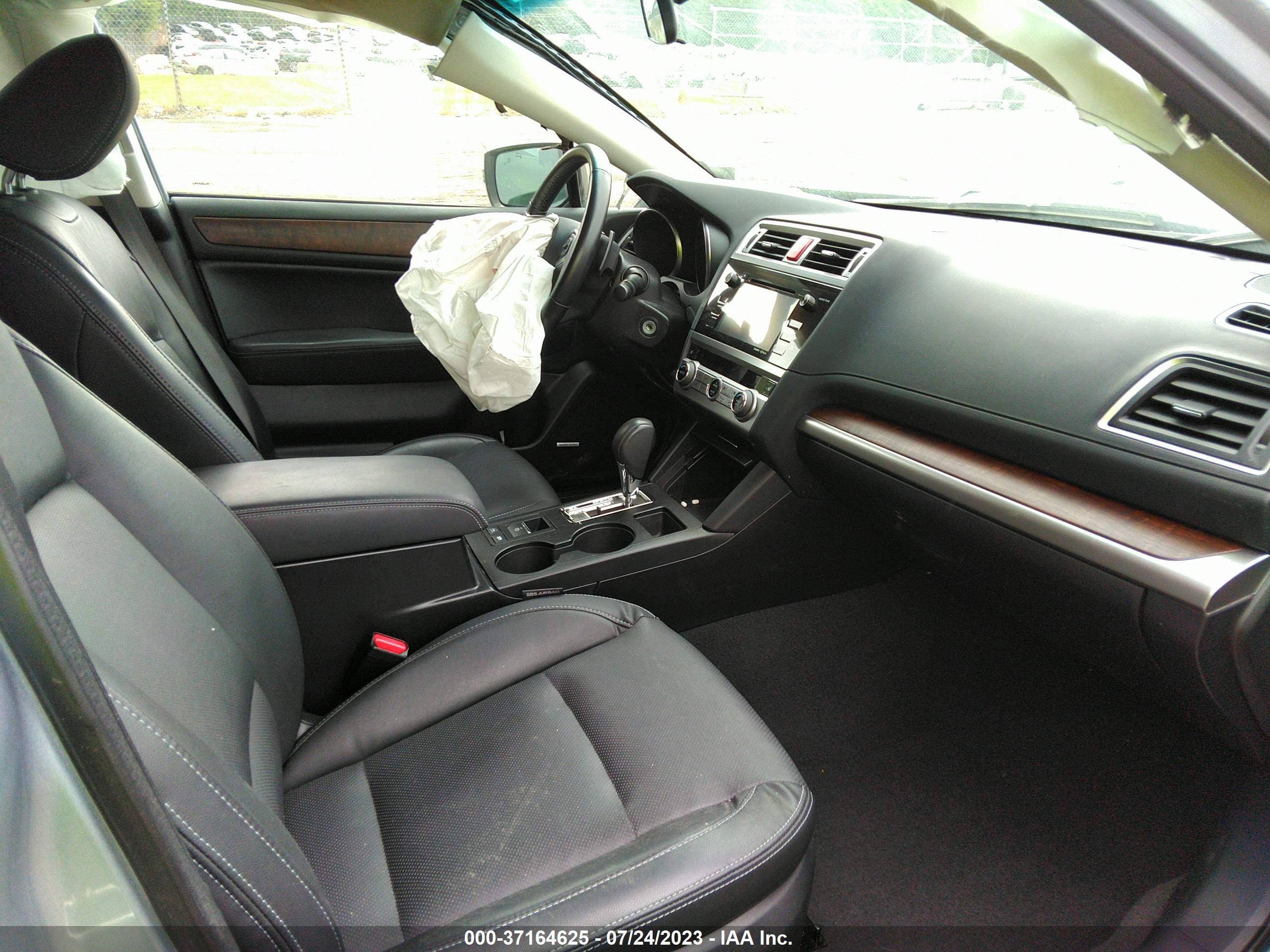 Photo 4 VIN: 4S4BSEJCXG3254750 - SUBARU OUTBACK 