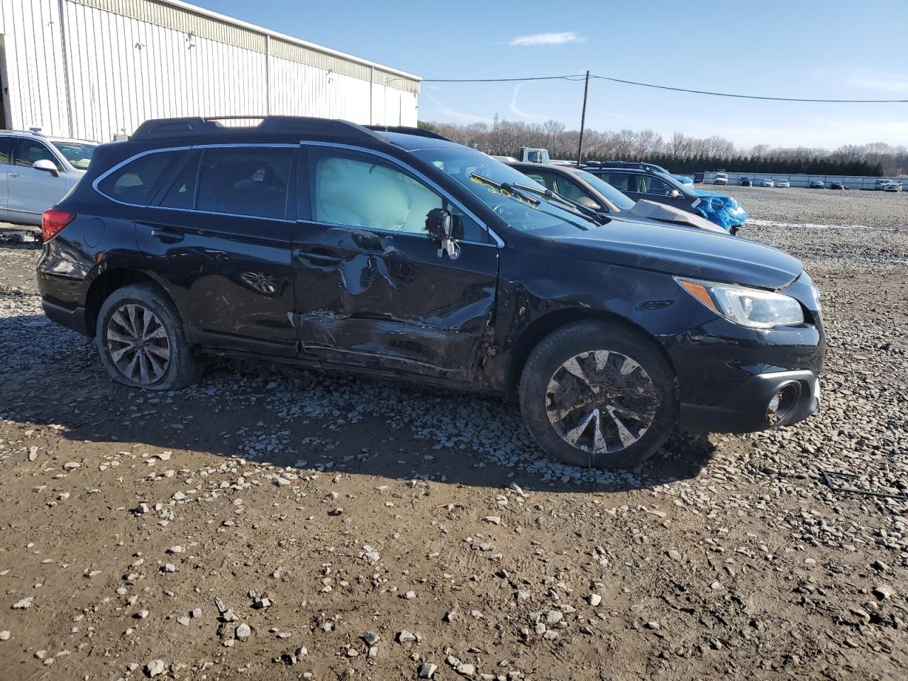 Photo 3 VIN: 4S4BSELC4F3272026 - SUBARU OUTBACK 