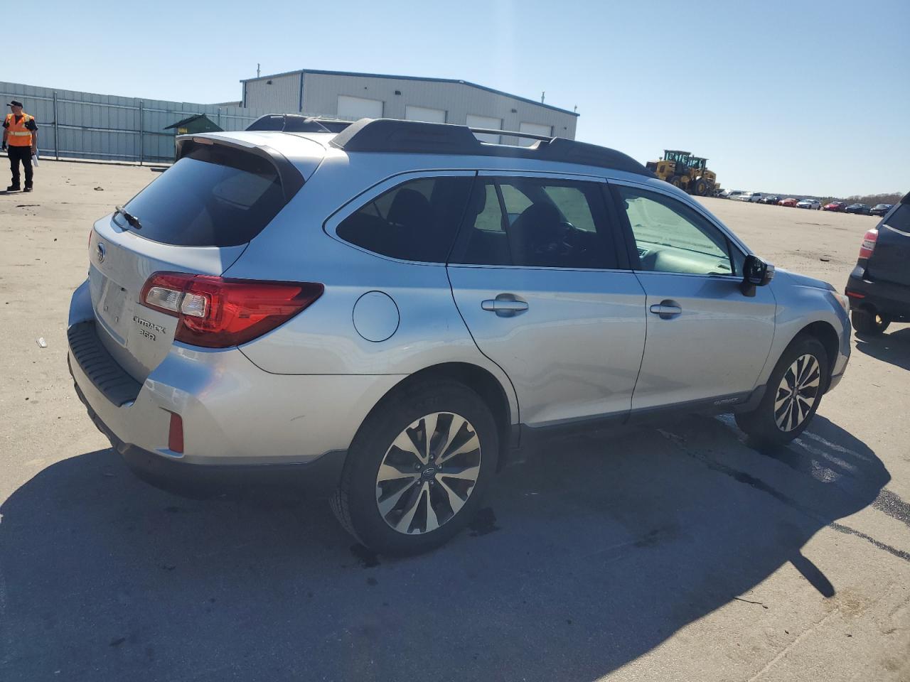 Photo 2 VIN: 4S4BSENC4H3406842 - SUBARU OUTBACK 