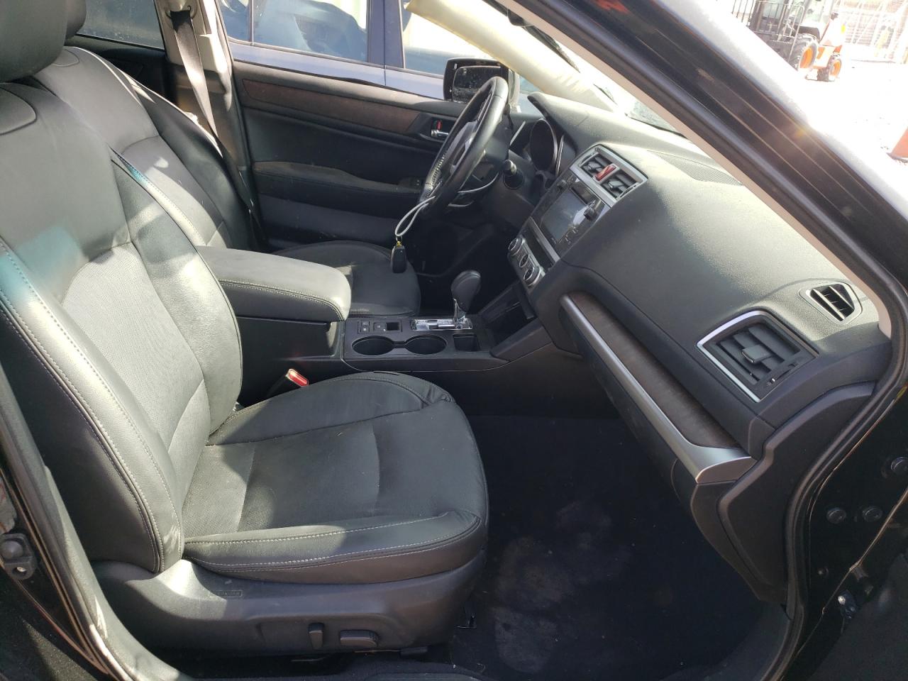 Photo 6 VIN: 4S4BSENC7G3329964 - SUBARU OUTBACK 