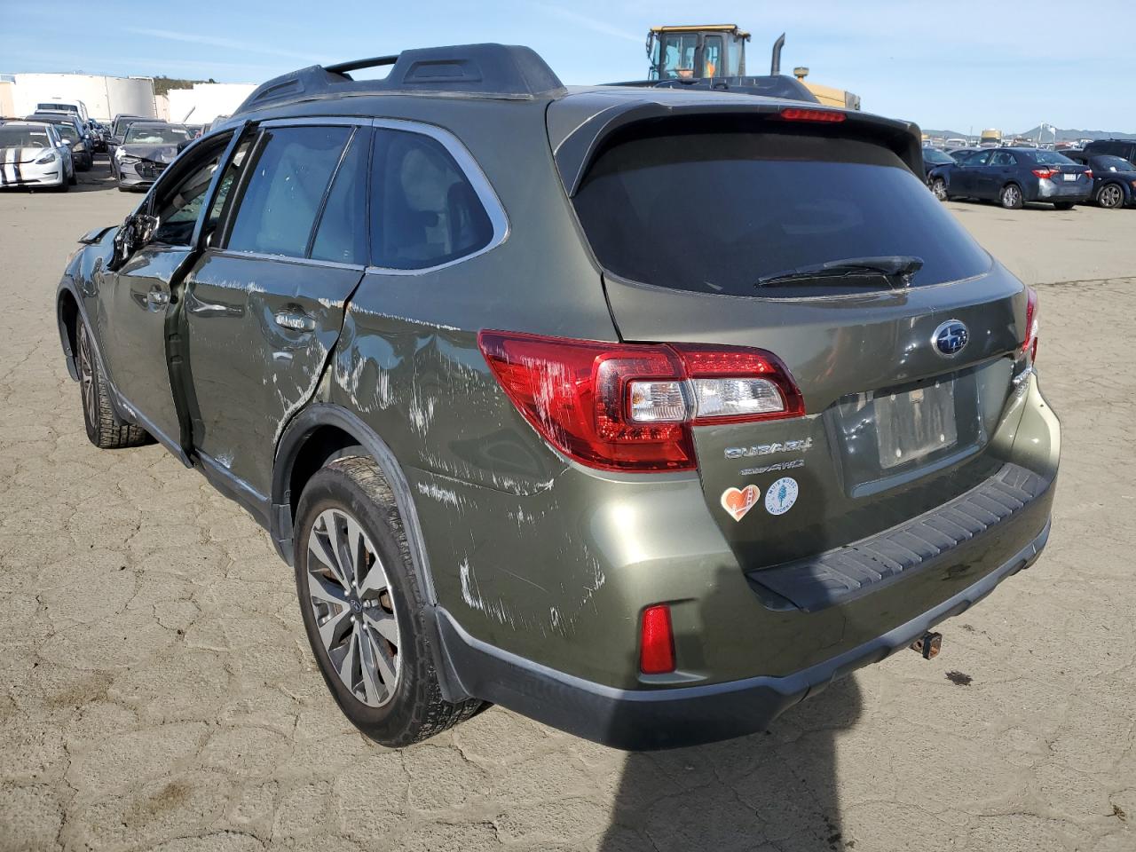 Photo 1 VIN: 4S4BSENC8F3353608 - SUBARU OUTBACK 