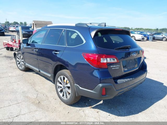 Photo 2 VIN: 4S4BSETC3J3385328 - SUBARU OUTBACK 