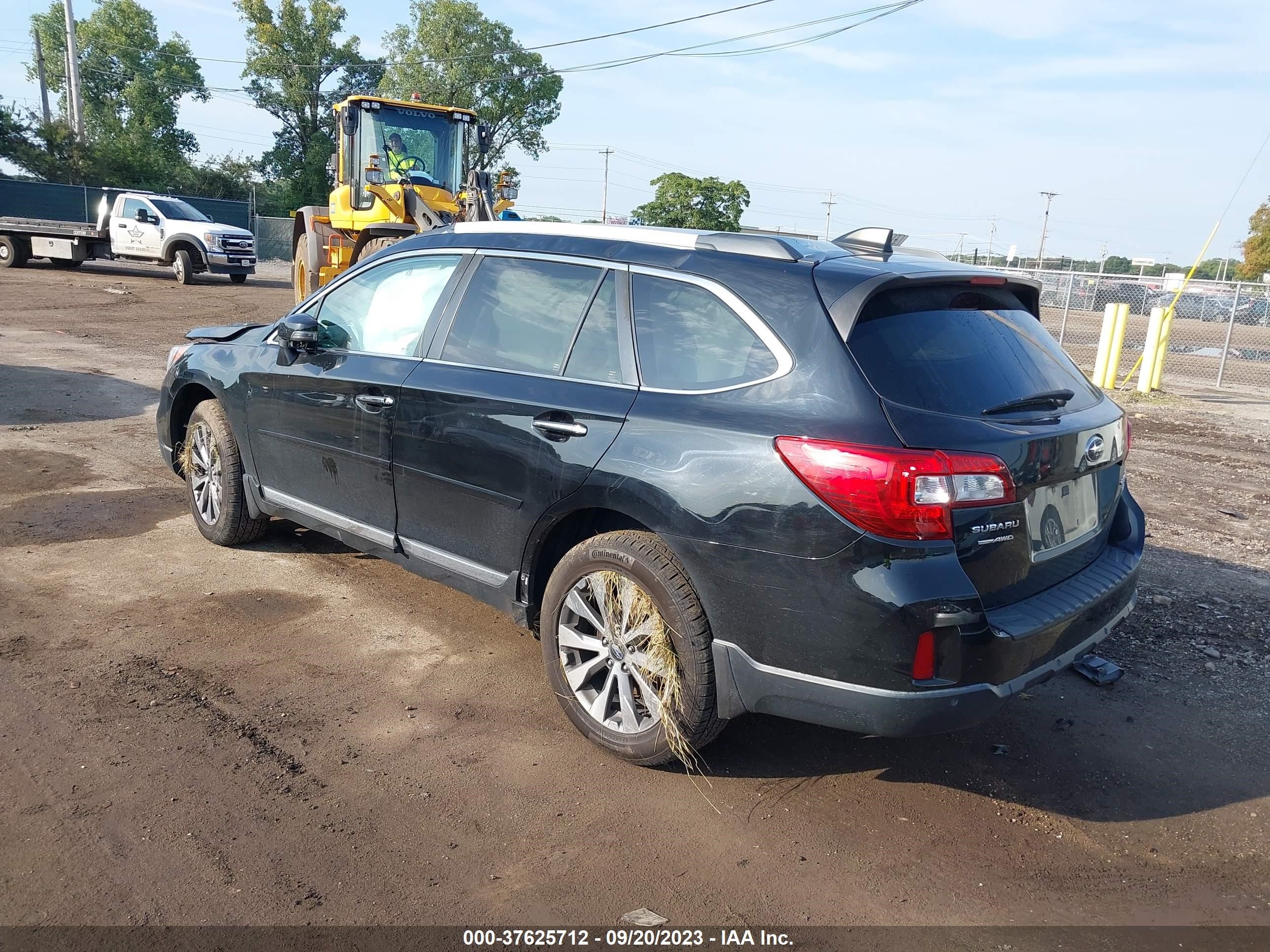 Photo 2 VIN: 4S4BSETC5H3310026 - SUBARU OUTBACK 