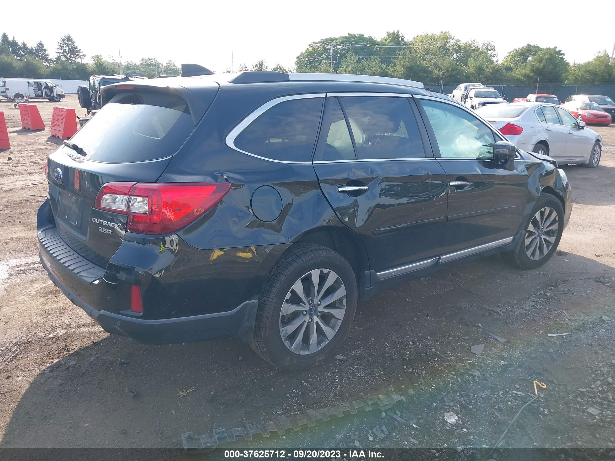 Photo 3 VIN: 4S4BSETC5H3310026 - SUBARU OUTBACK 