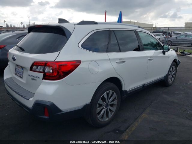 Photo 3 VIN: 4S4BSETC5J3345283 - SUBARU OUTBACK 