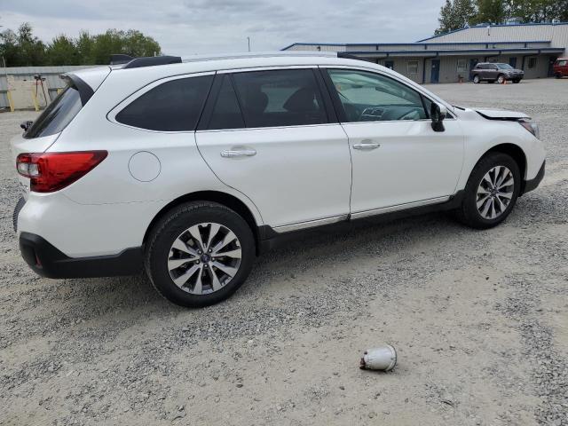 Photo 2 VIN: 4S4BSETC6J3203234 - SUBARU OUTBACK TO 