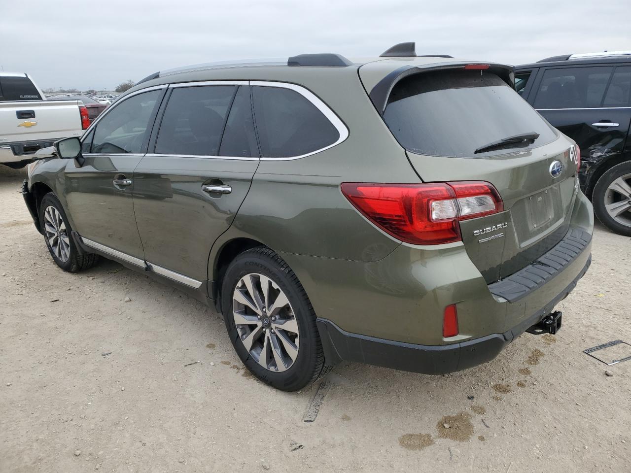 Photo 1 VIN: 4S4BSETC7H3413366 - SUBARU OUTBACK 