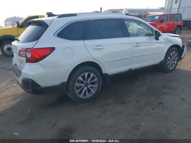 Photo 3 VIN: 4S4BSETC7J3264351 - SUBARU OUTBACK 