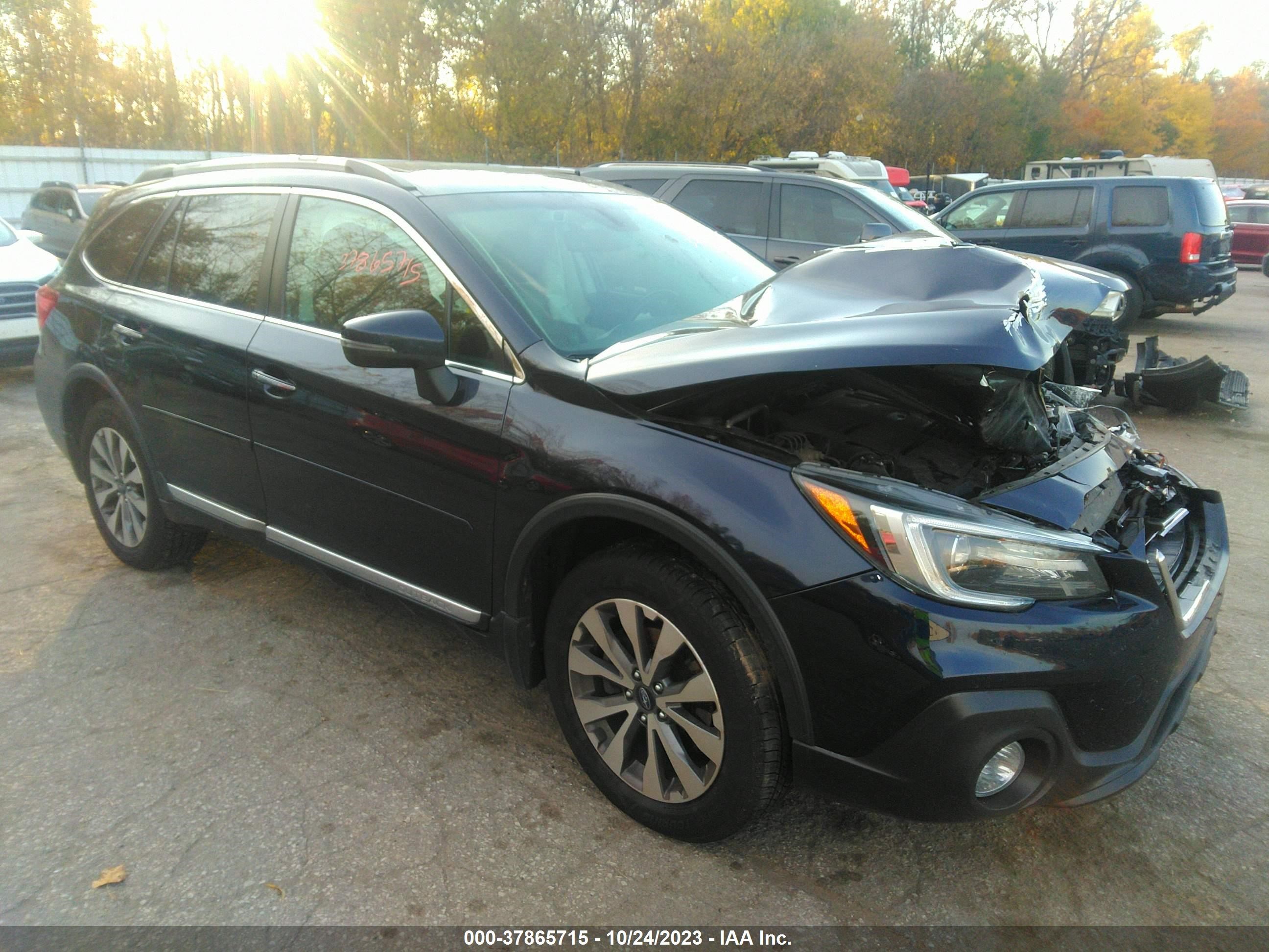 Photo 0 VIN: 4S4BSETC7J3344233 - SUBARU OUTBACK 