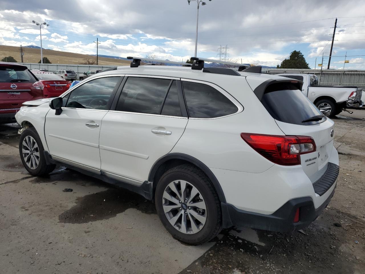 Photo 1 VIN: 4S4BSETC8J3228426 - SUBARU OUTBACK 