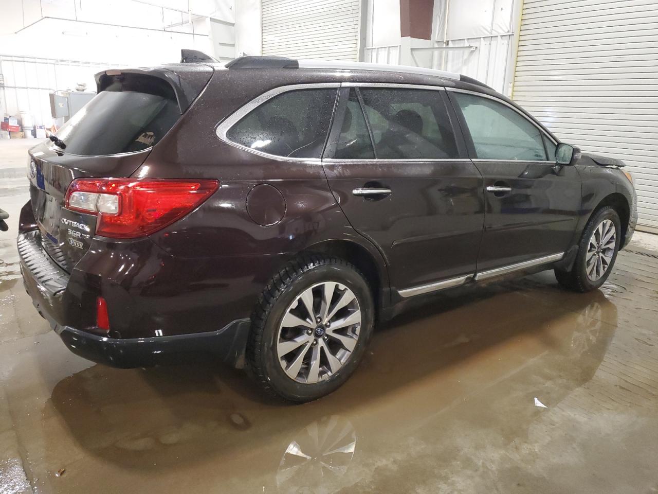 Photo 2 VIN: 4S4BSETCXH3222136 - SUBARU OUTBACK 