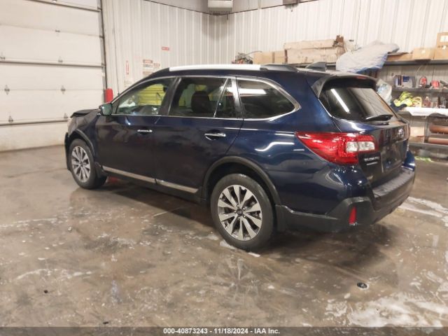 Photo 2 VIN: 4S4BSETCXJ3352746 - SUBARU OUTBACK 