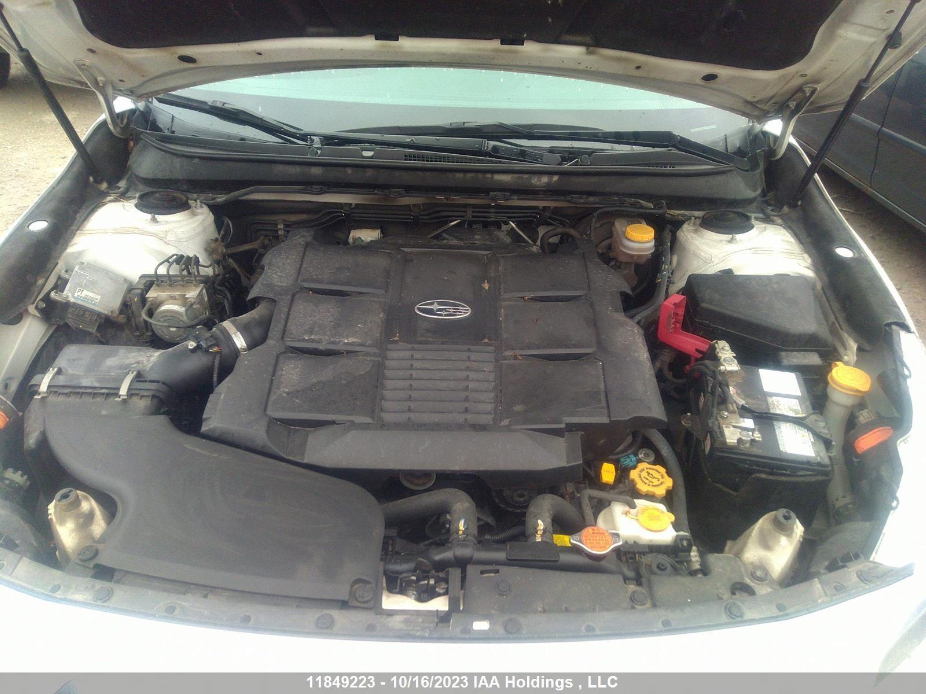 Photo 9 VIN: 4S4BSFLC4F3200619 - SUBARU LEGACY 