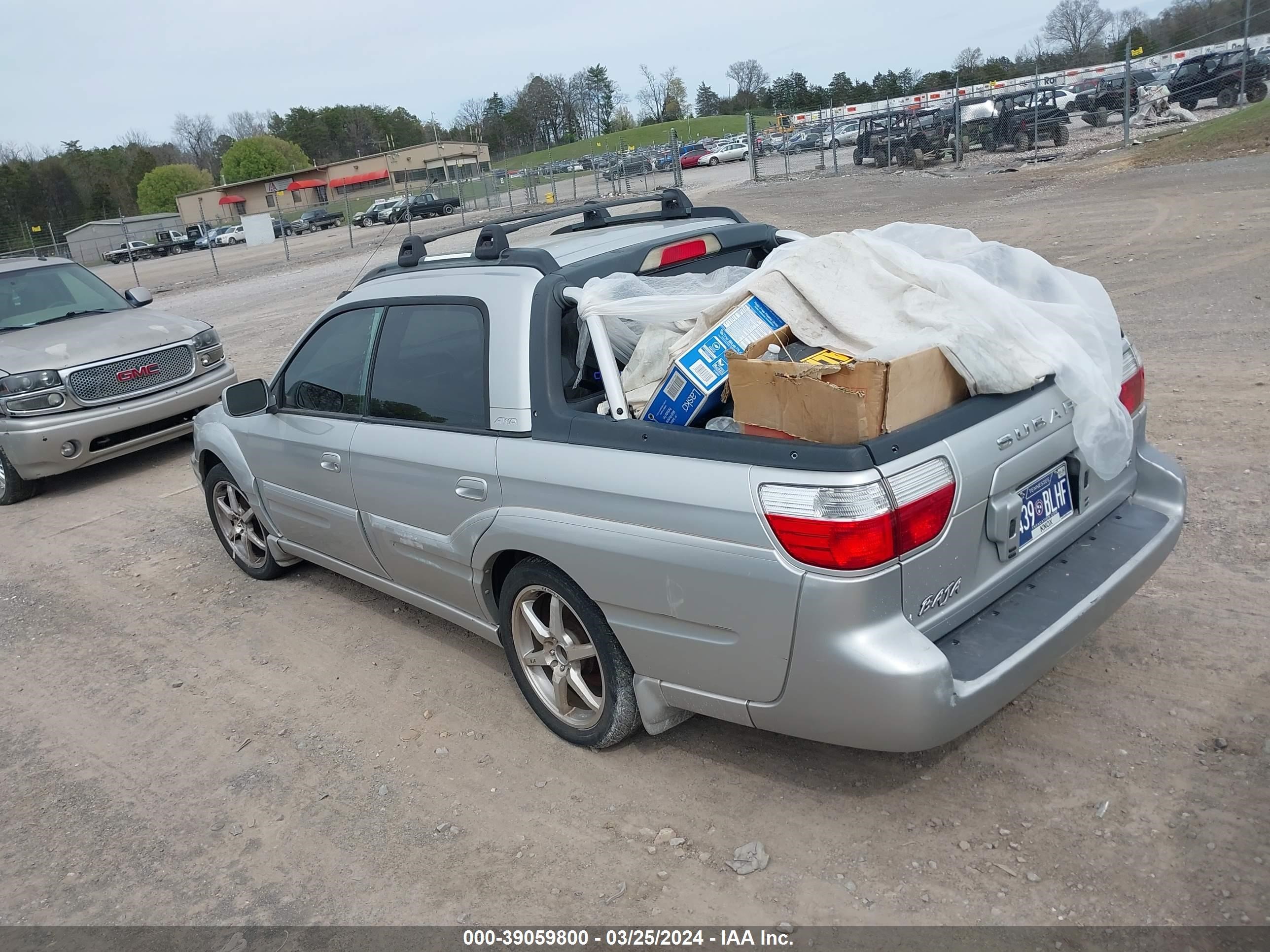 Photo 2 VIN: 4S4BT61C037103499 - SUBARU BAJA 