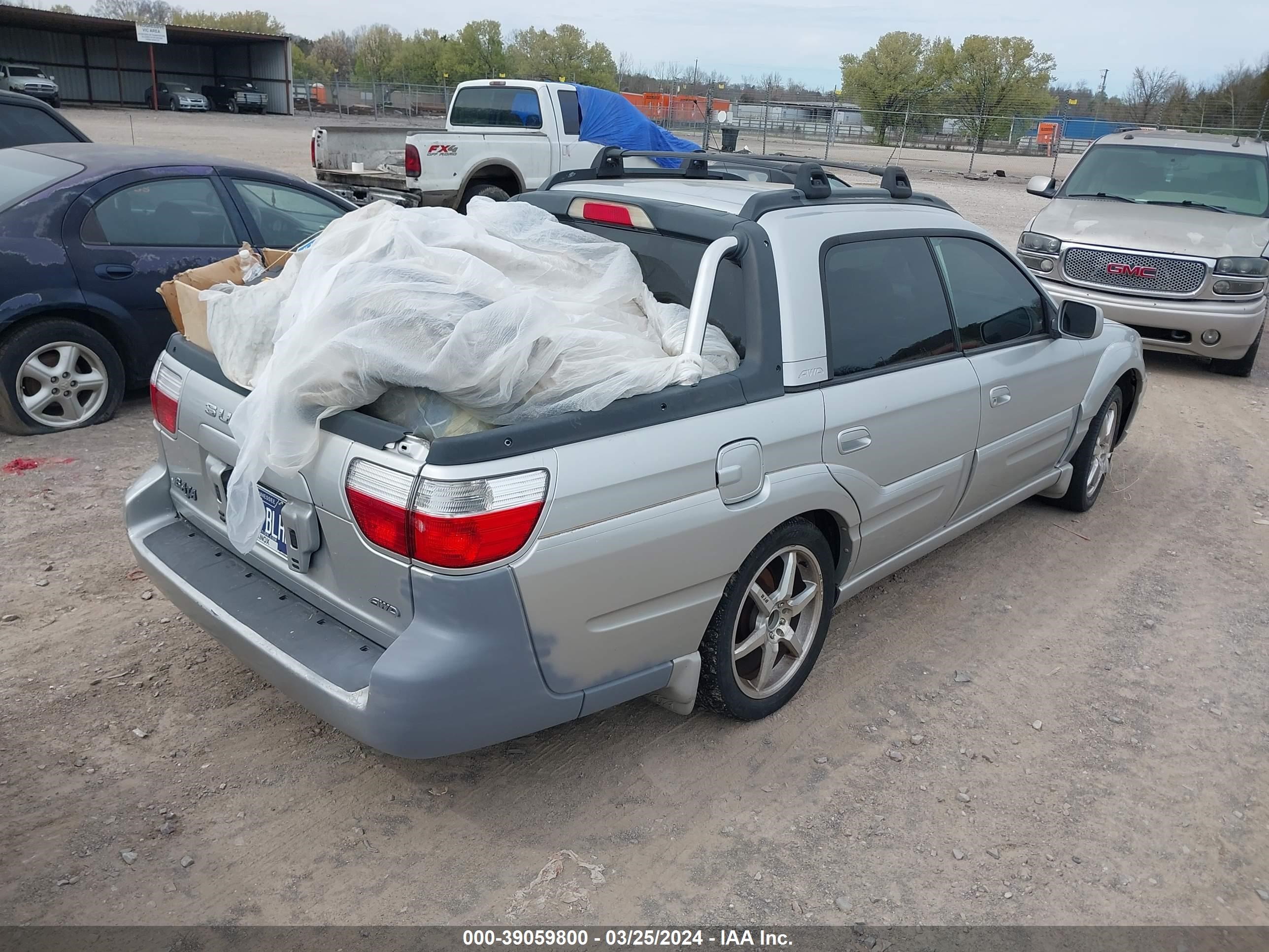 Photo 3 VIN: 4S4BT61C037103499 - SUBARU BAJA 