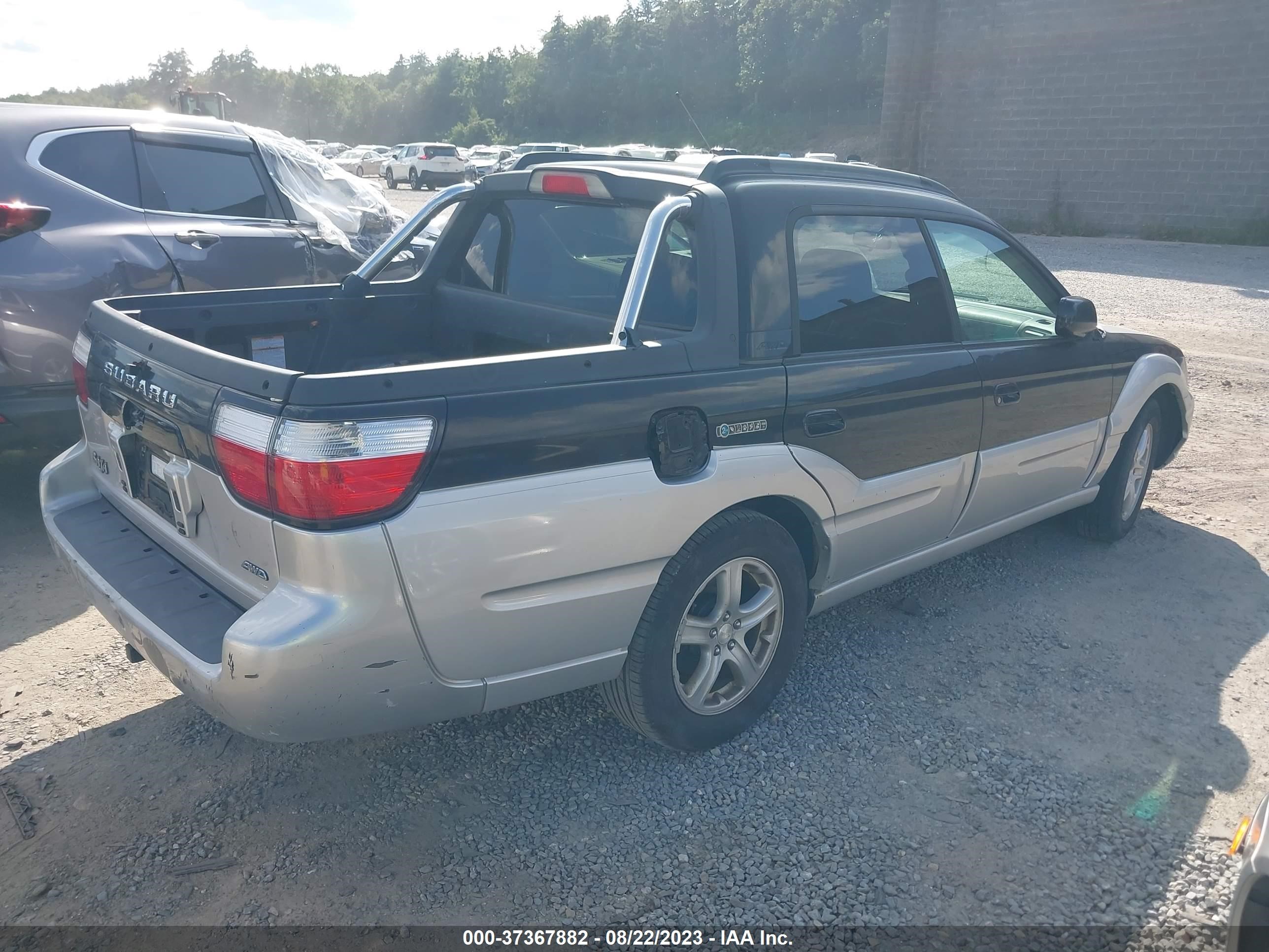 Photo 3 VIN: 4S4BT61C436104788 - SUBARU BAJA 