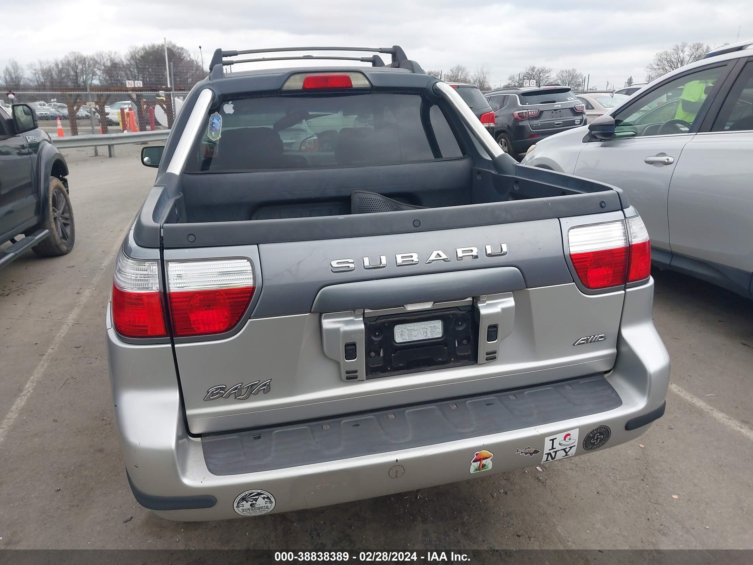 Photo 15 VIN: 4S4BT62C847100768 - SUBARU BAJA 