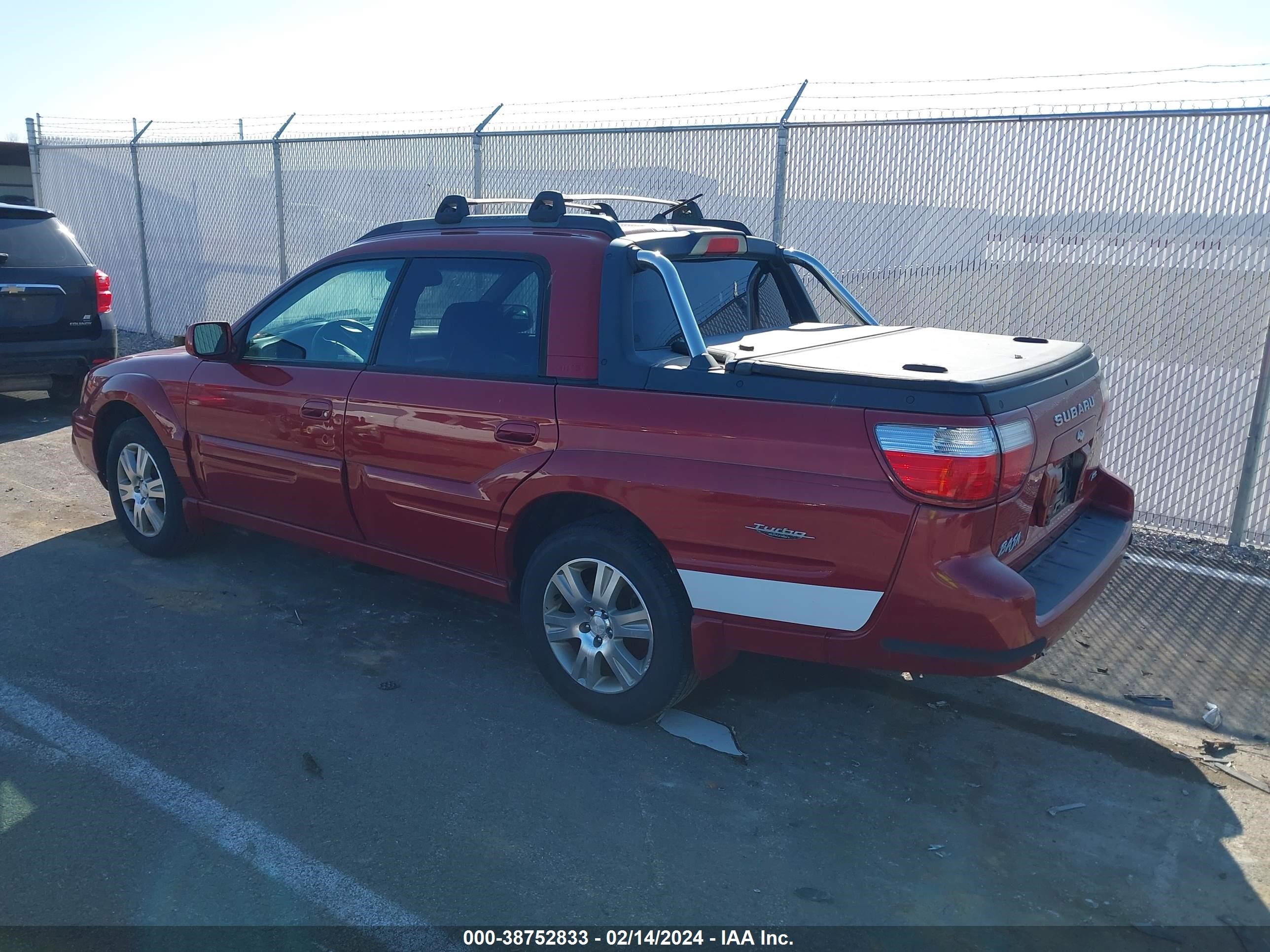 Photo 2 VIN: 4S4BT63C555107379 - SUBARU BAJA 