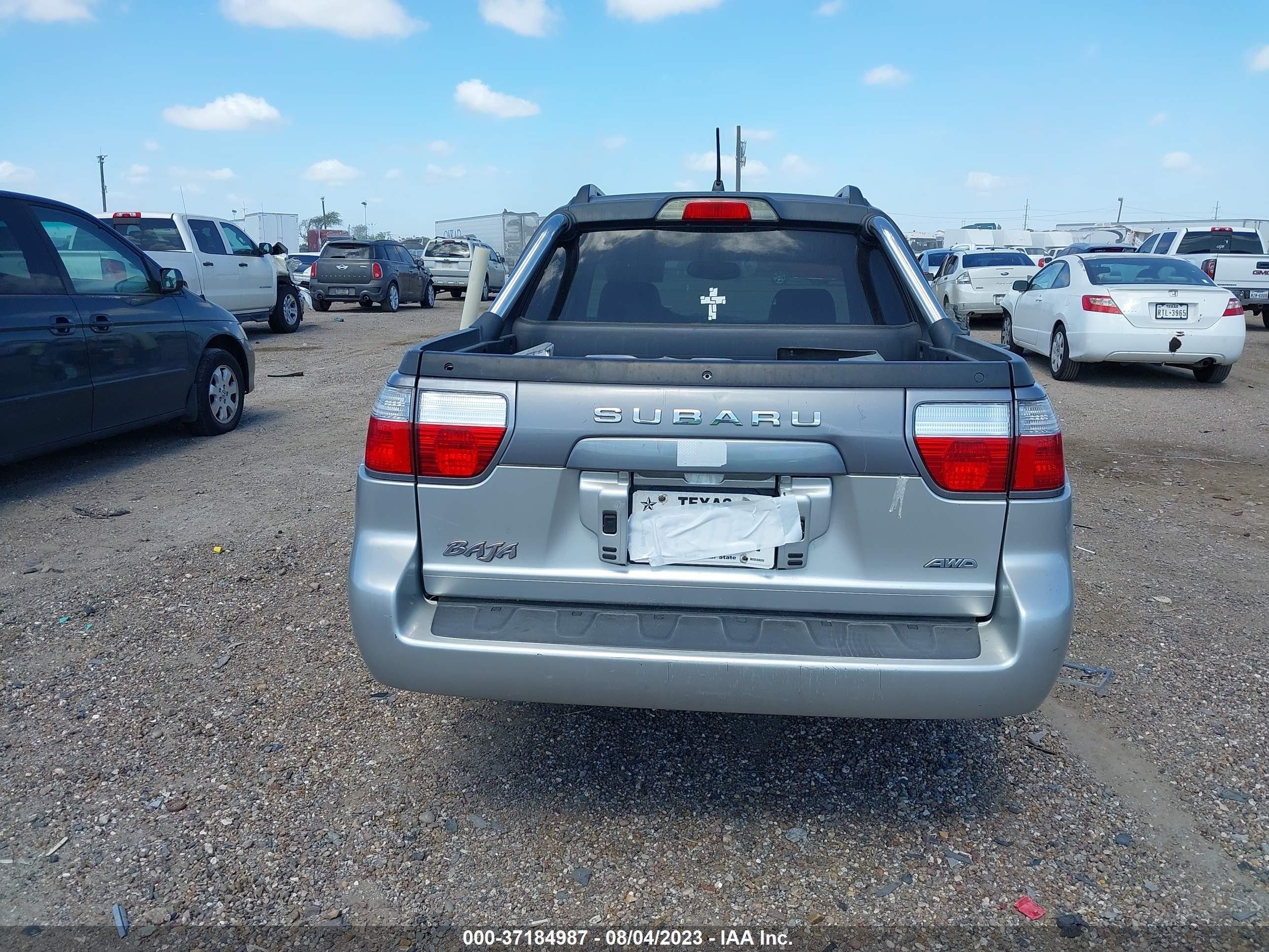 Photo 16 VIN: 4S4BT63CX55107040 - SUBARU BAJA 