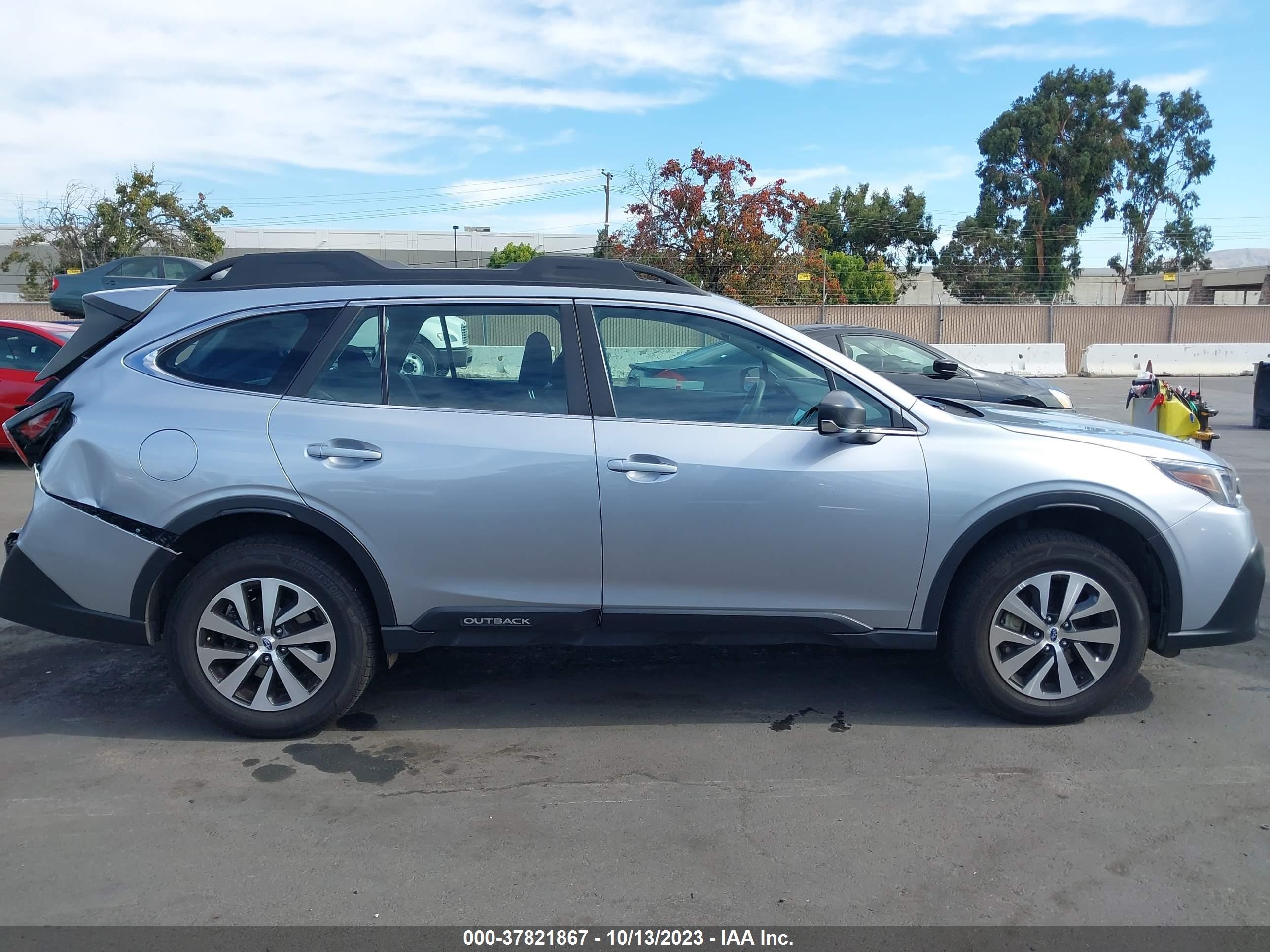 Photo 12 VIN: 4S4BTAAC2L3179123 - SUBARU OUTBACK 