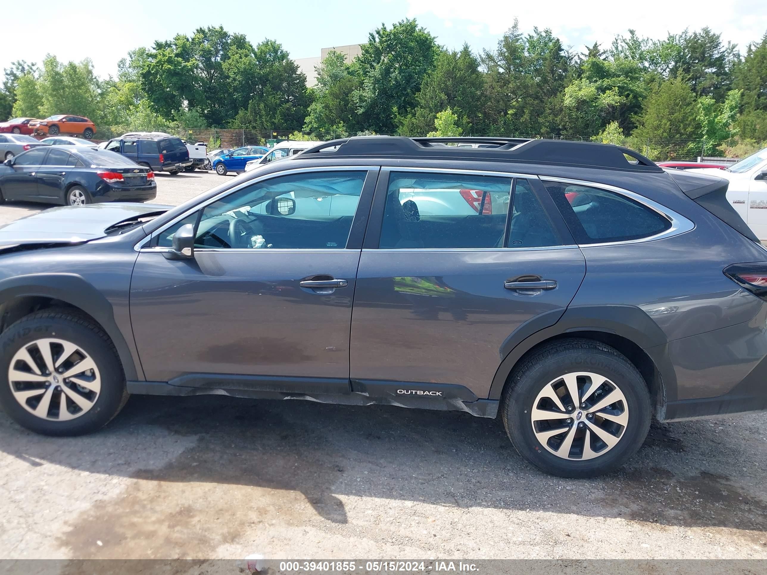 Photo 13 VIN: 4S4BTAAC3R3232386 - SUBARU OUTBACK 