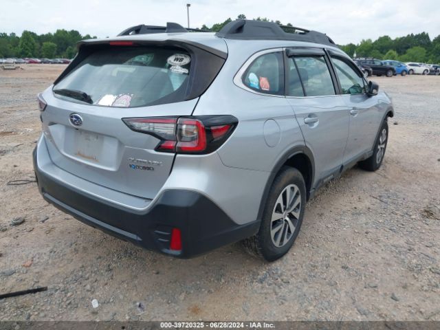 Photo 3 VIN: 4S4BTAAC6L3142740 - SUBARU OUTBACK 