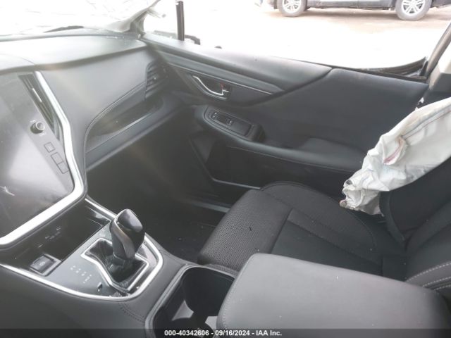 Photo 4 VIN: 4S4BTACC0M3146880 - SUBARU OUTBACK 