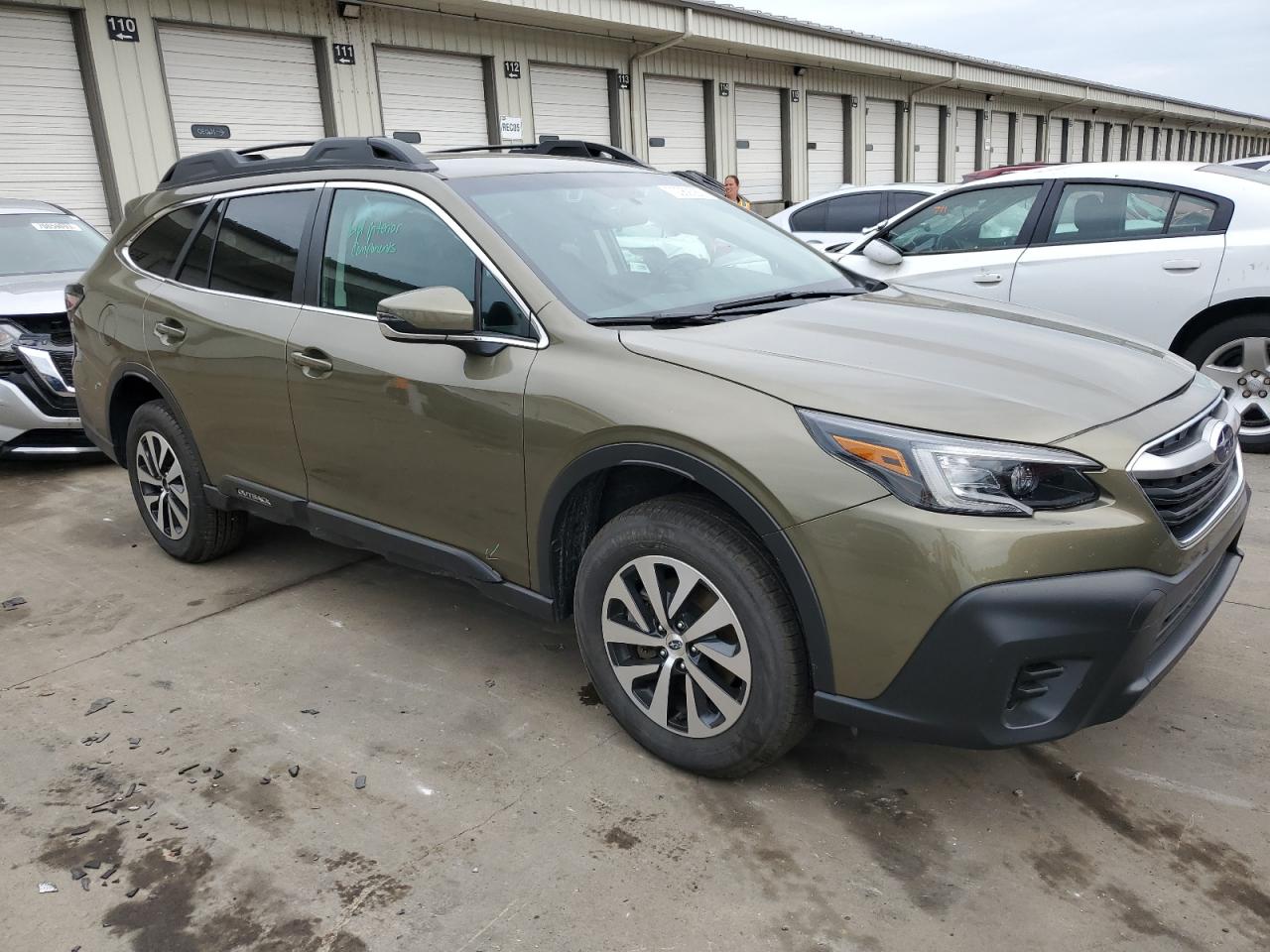 Photo 3 VIN: 4S4BTACCXN3270849 - SUBARU OUTBACK 