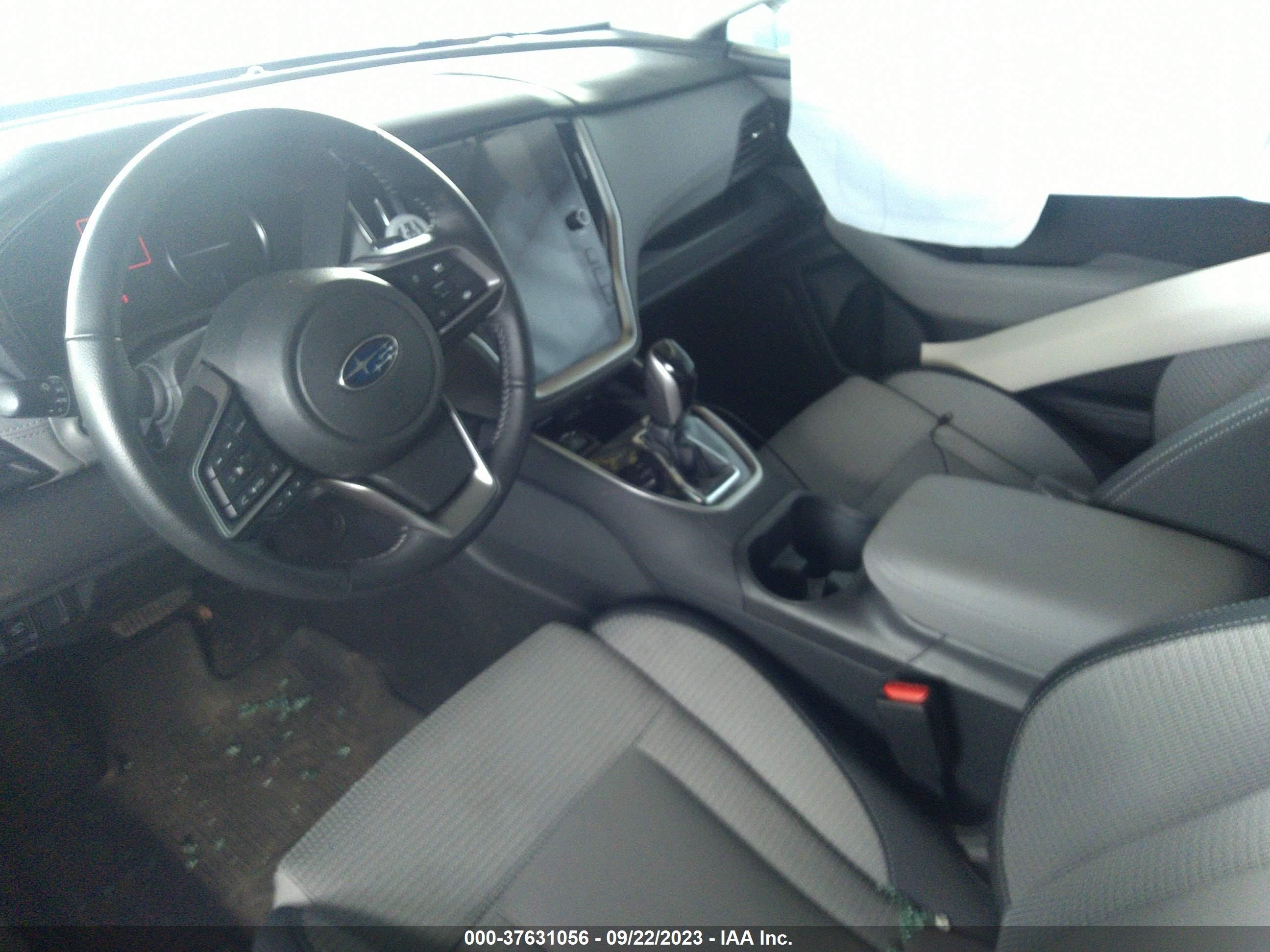 Photo 4 VIN: 4S4BTAFC6P3145720 - SUBARU OUTBACK 