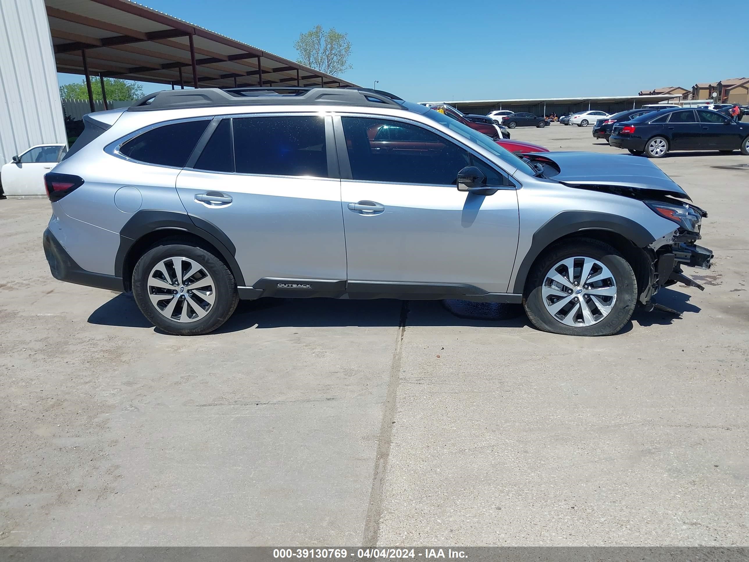 Photo 13 VIN: 4S4BTAFC7R3155692 - SUBARU OUTBACK 