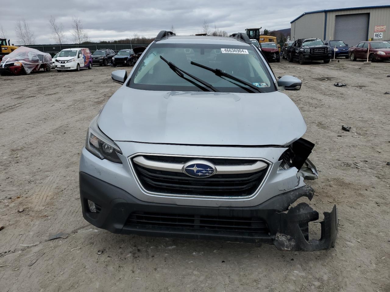 Photo 4 VIN: 4S4BTAFC8N3132870 - SUBARU OUTBACK 