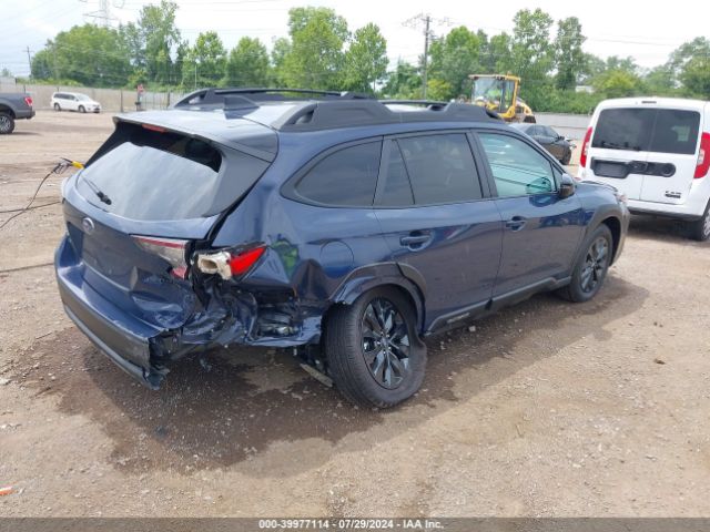 Photo 3 VIN: 4S4BTALC8R3201390 - SUBARU OUTBACK 