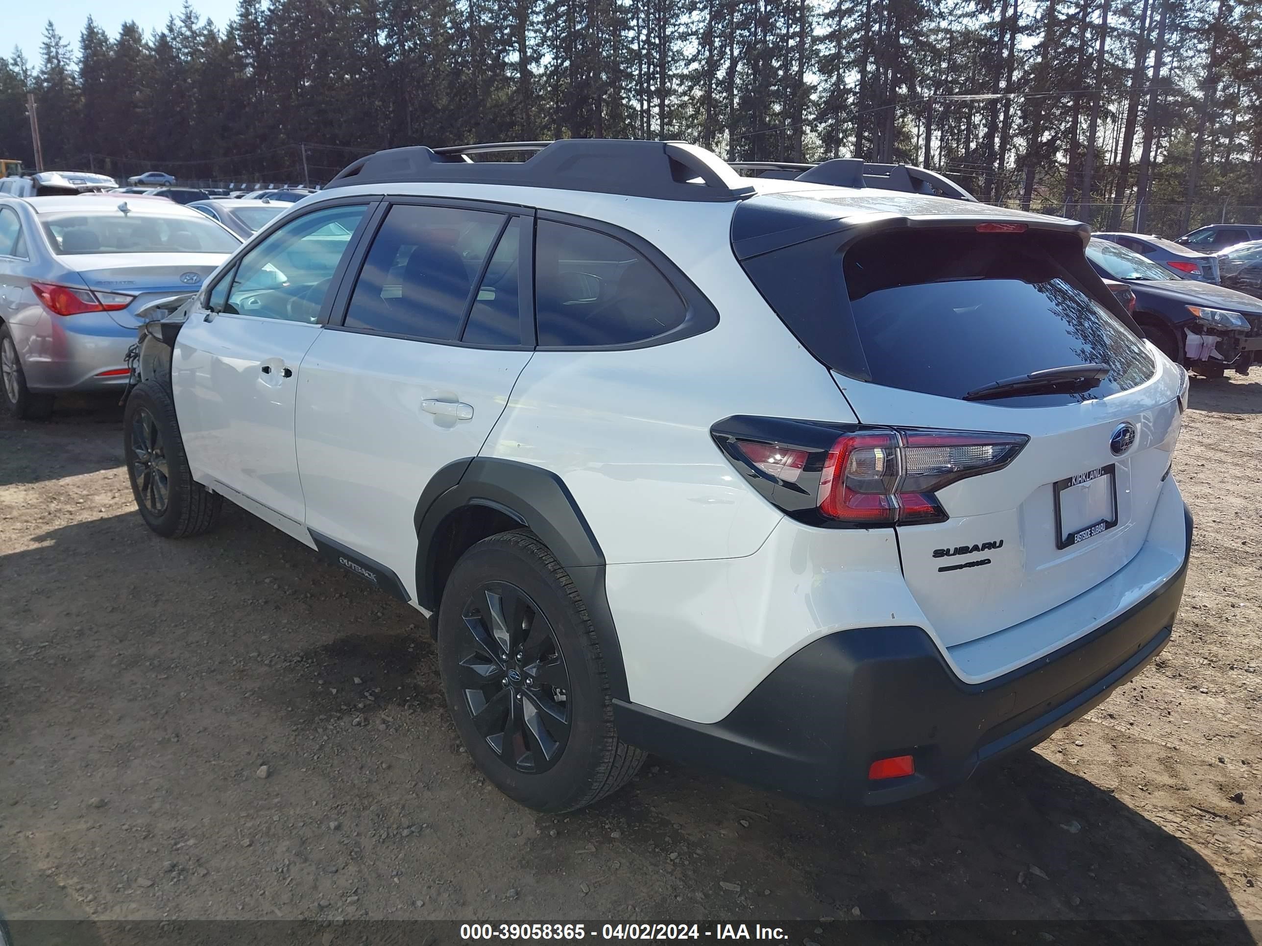 Photo 2 VIN: 4S4BTALC9P3164492 - SUBARU OUTBACK 