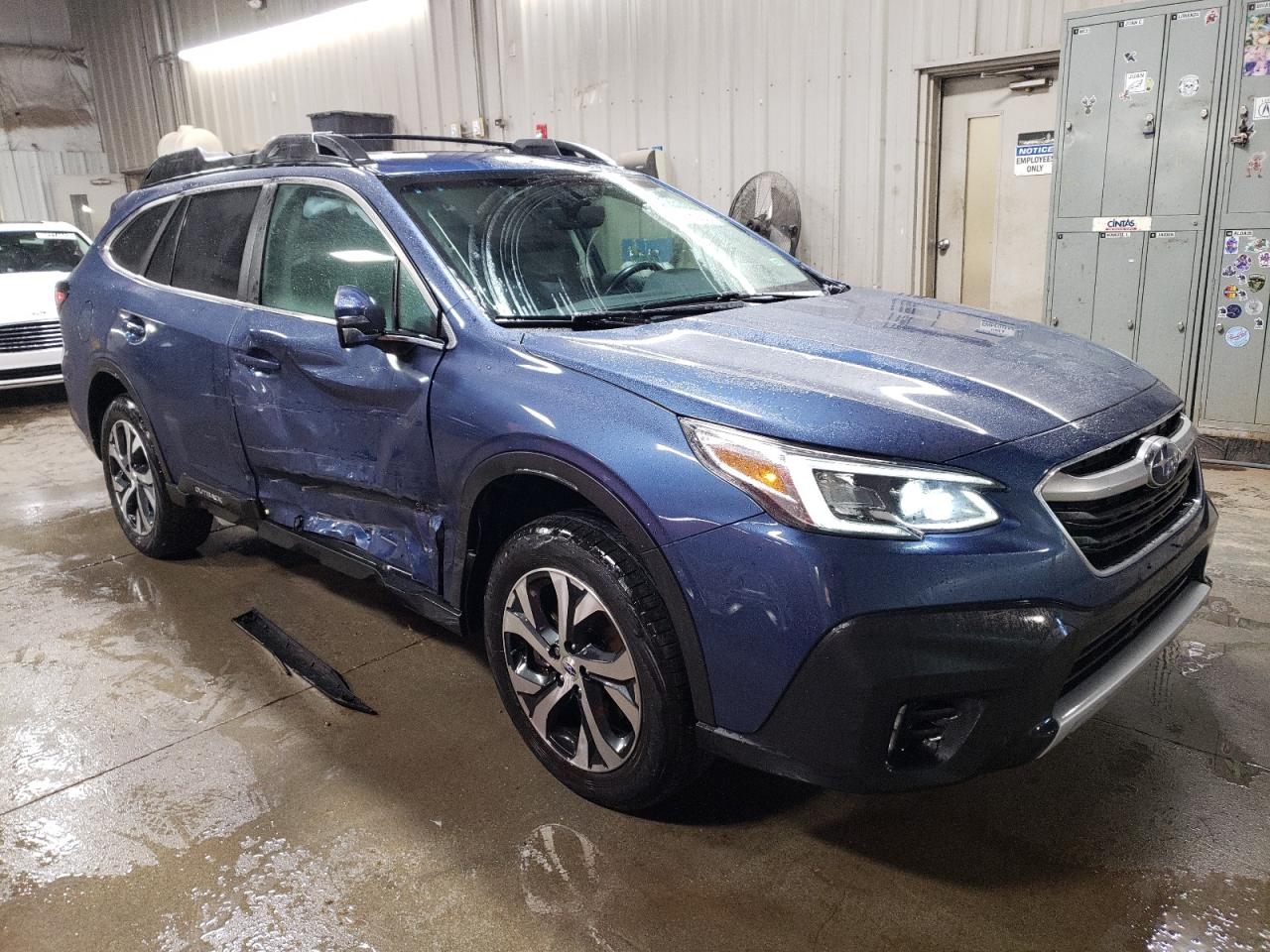 Photo 3 VIN: 4S4BTAMC9N3115661 - SUBARU OUTBACK 