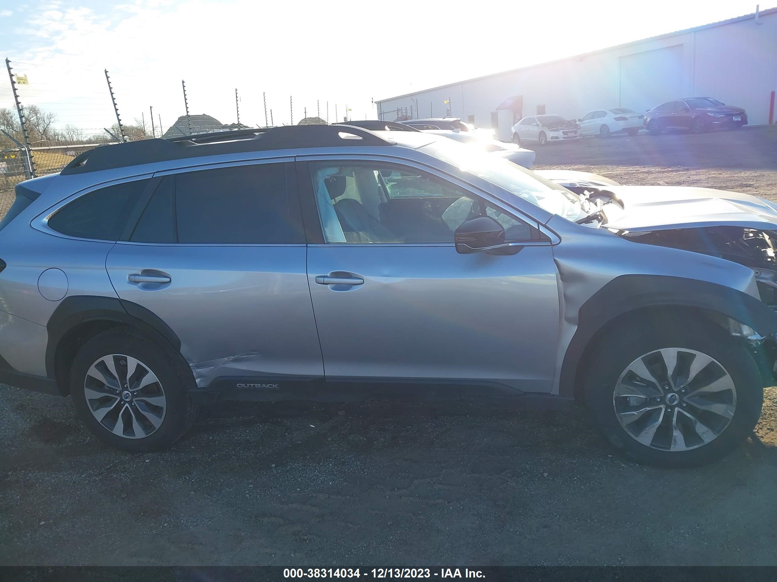 Photo 12 VIN: 4S4BTANC2R3166052 - SUBARU OUTBACK 