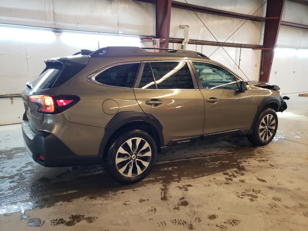 Photo 2 VIN: 4S4BTANC3P3172682 - SUBARU OUTBACK 