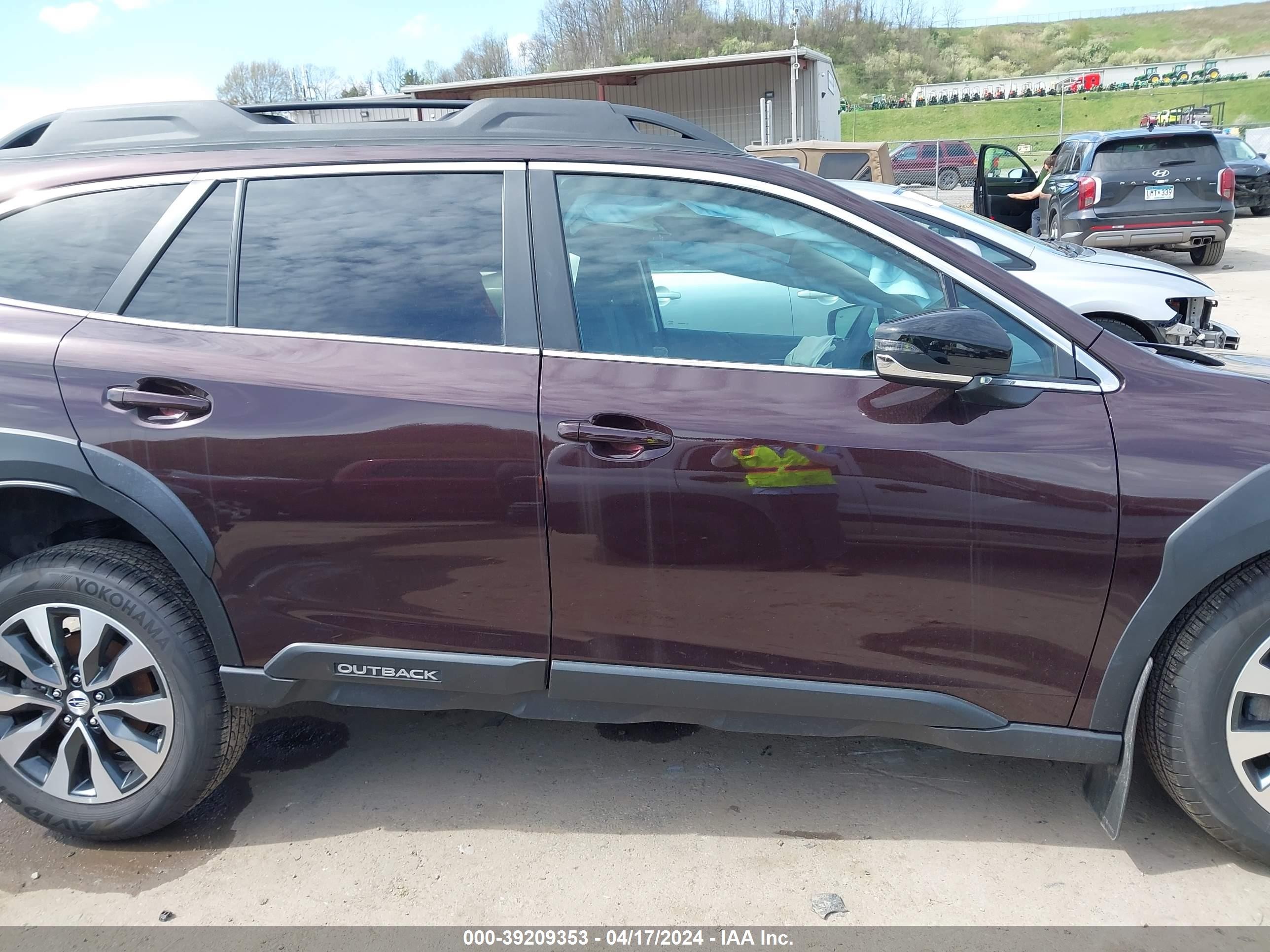 Photo 13 VIN: 4S4BTANC9R3161169 - SUBARU OUTBACK 