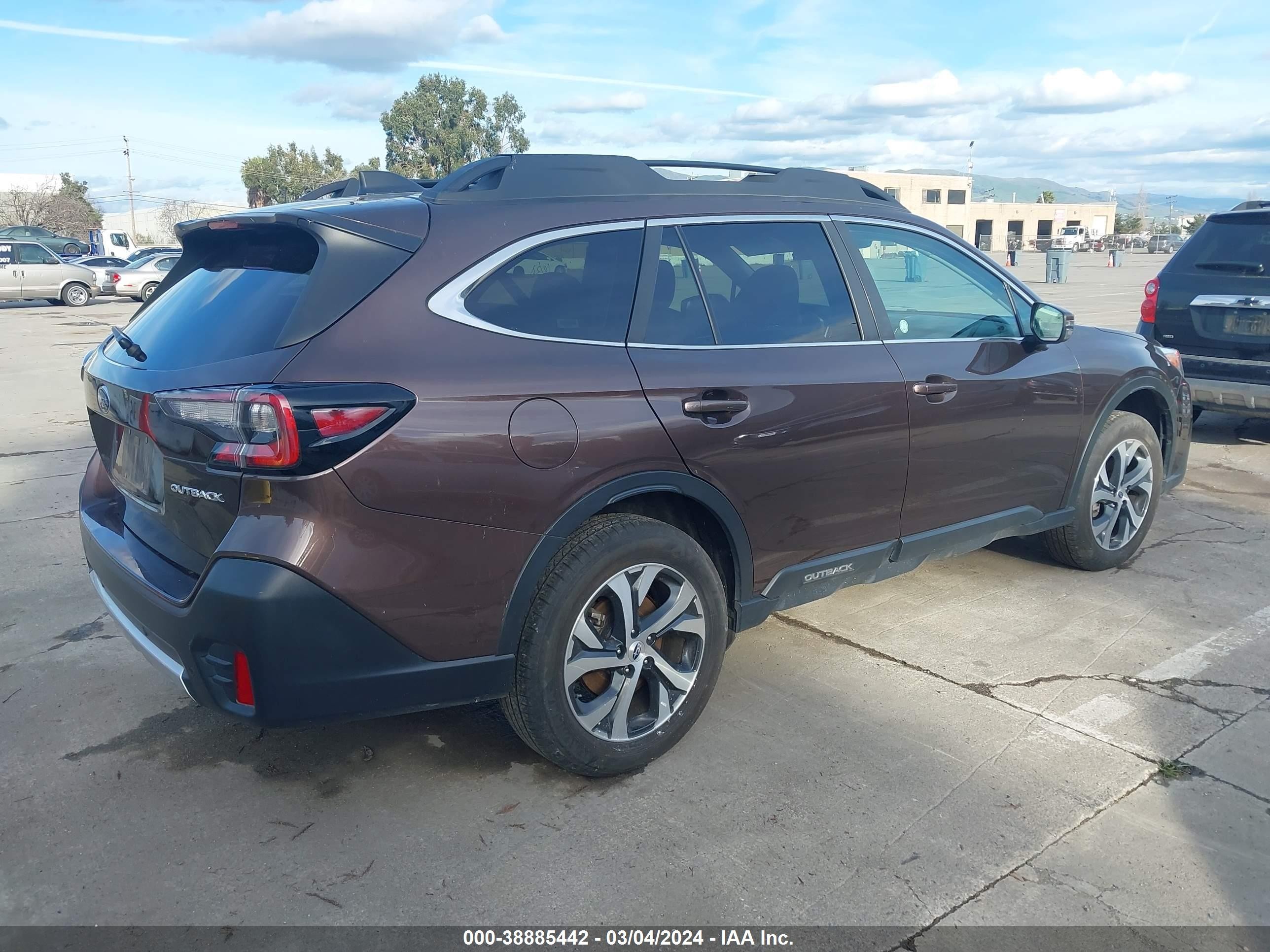 Photo 3 VIN: 4S4BTANCXM3178068 - SUBARU OUTBACK 