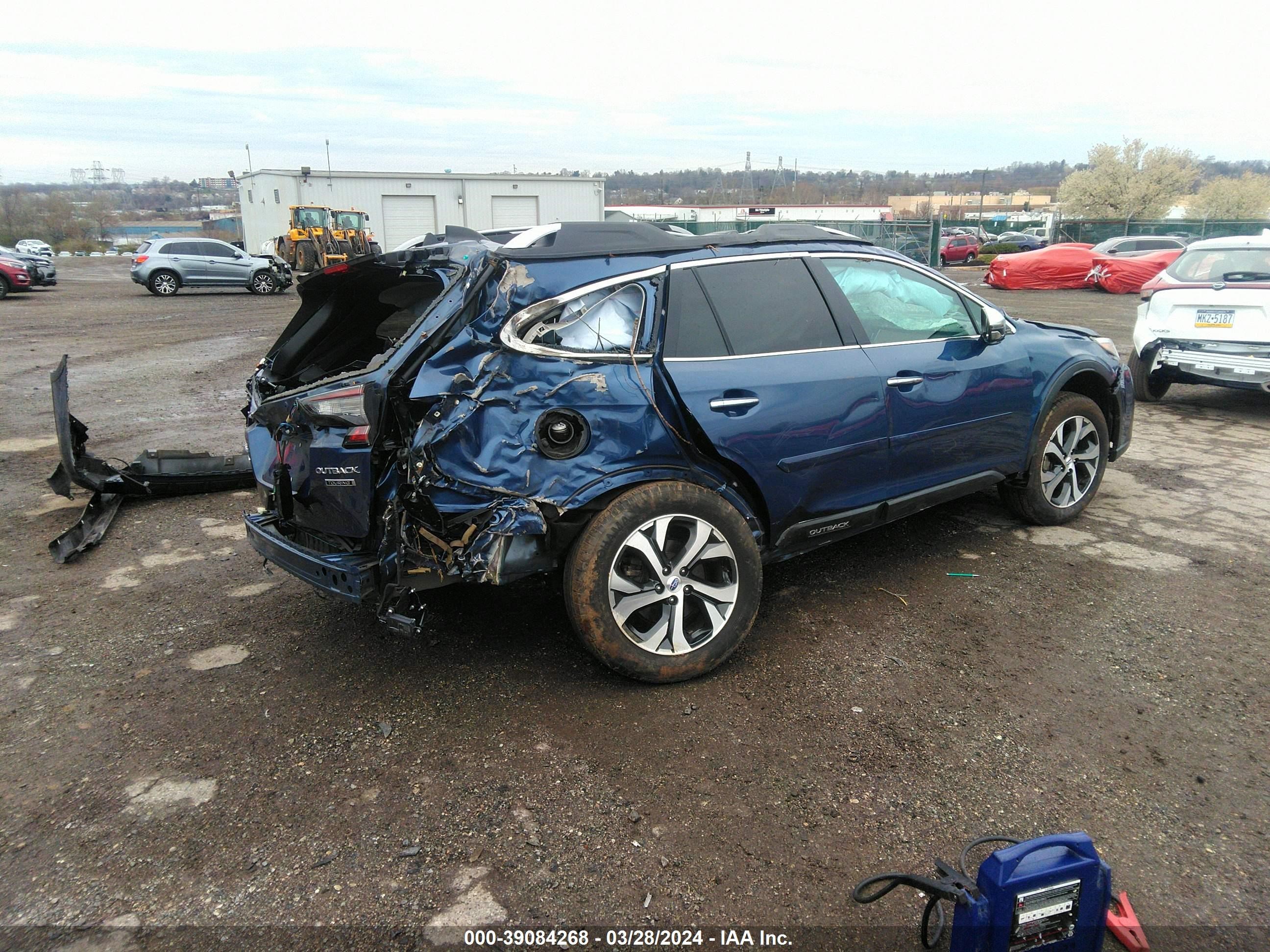 Photo 3 VIN: 4S4BTAPC5L3152067 - SUBARU OUTBACK 