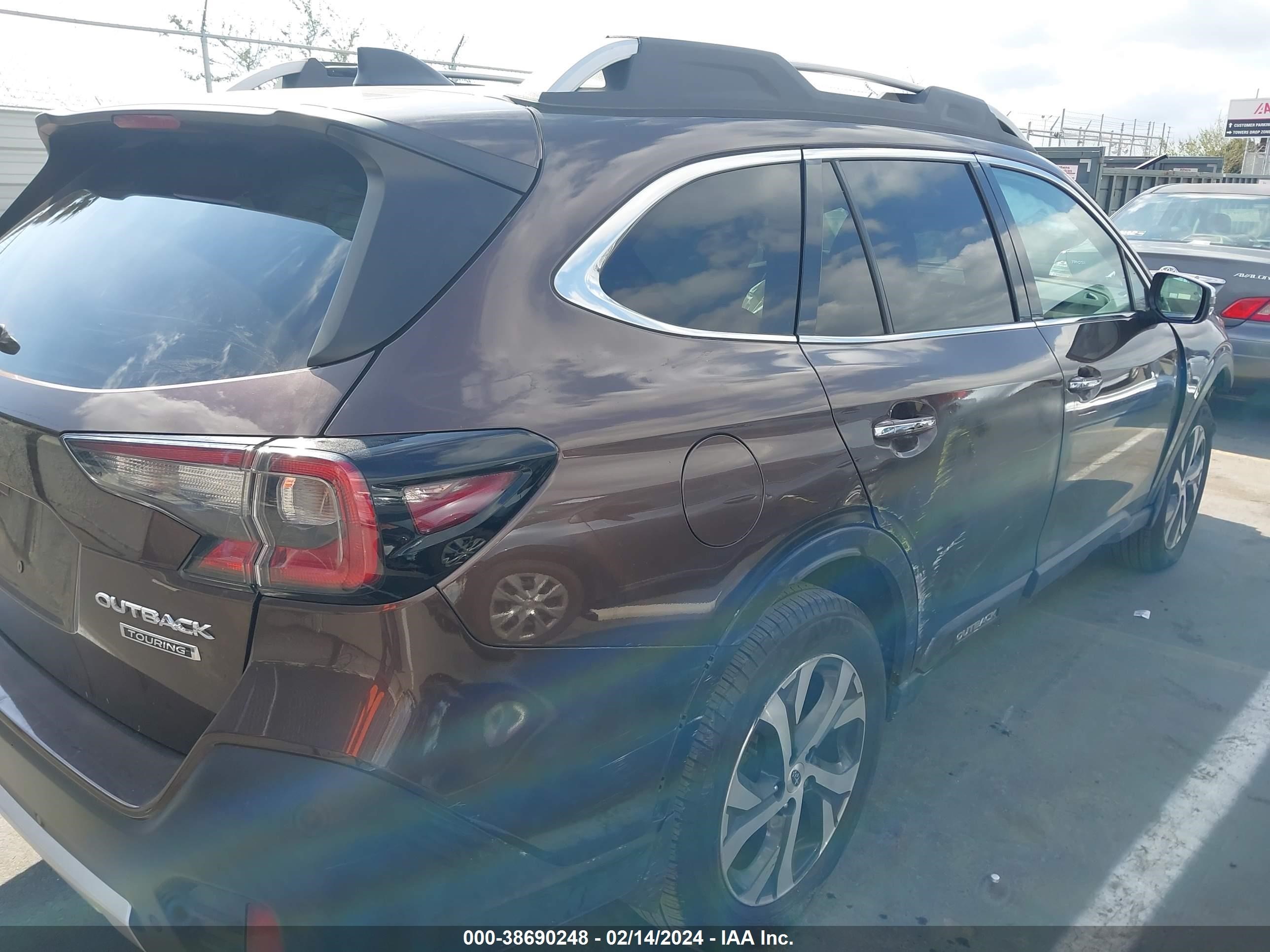 Photo 3 VIN: 4S4BTAPC7N3228231 - SUBARU OUTBACK 