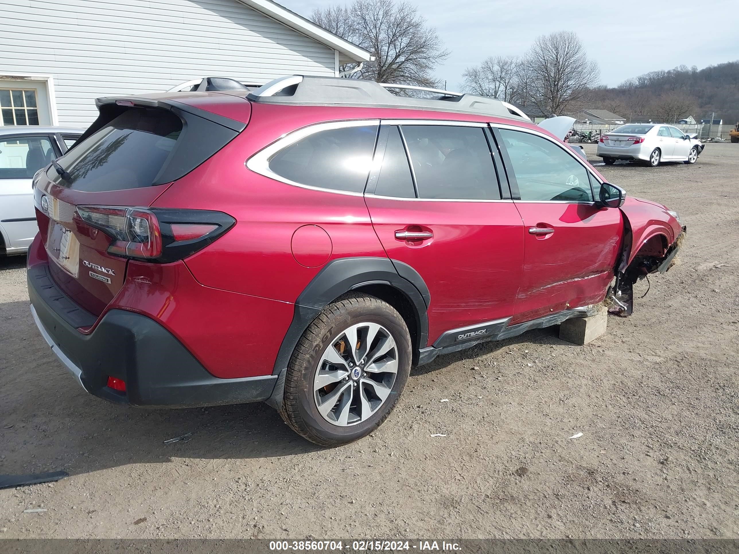 Photo 3 VIN: 4S4BTAPC9R3190202 - SUBARU OUTBACK 