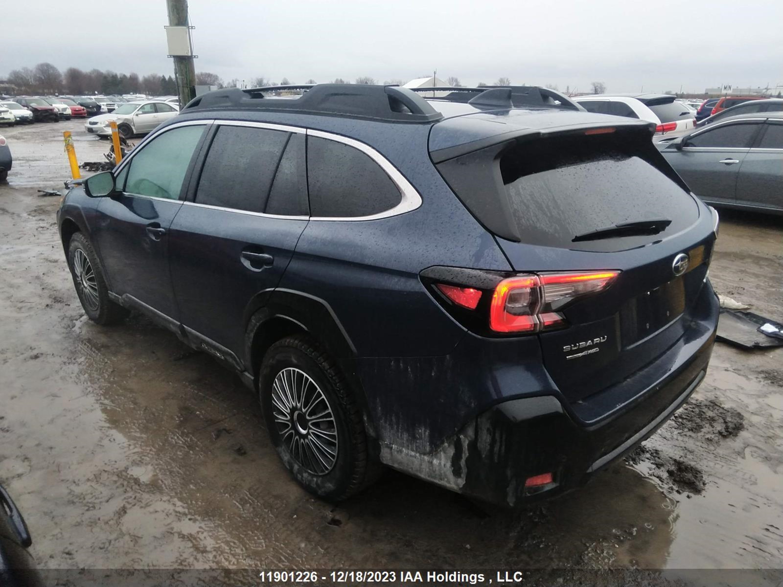 Photo 2 VIN: 4S4BTDEC5P3136042 - SUBARU OUTBACK 