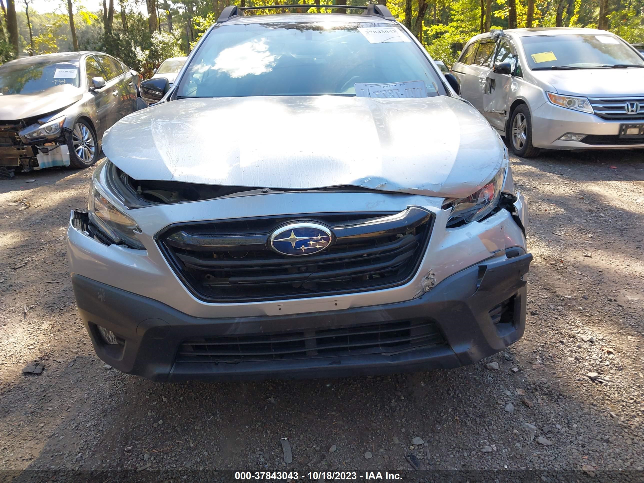 Photo 5 VIN: 4S4BTGKD7L3185381 - SUBARU OUTBACK 