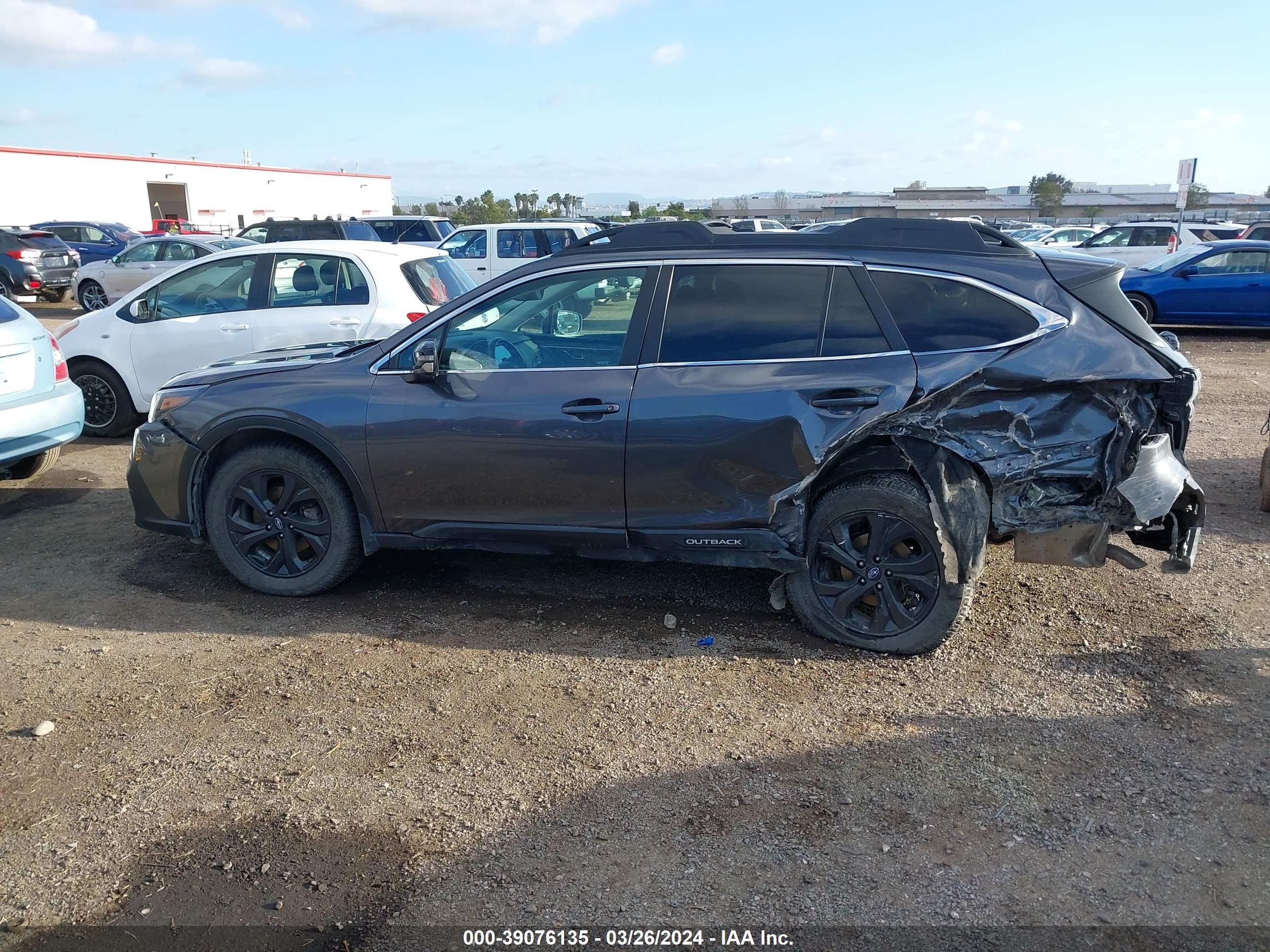 Photo 13 VIN: 4S4BTGKD9L3260386 - SUBARU OUTBACK 