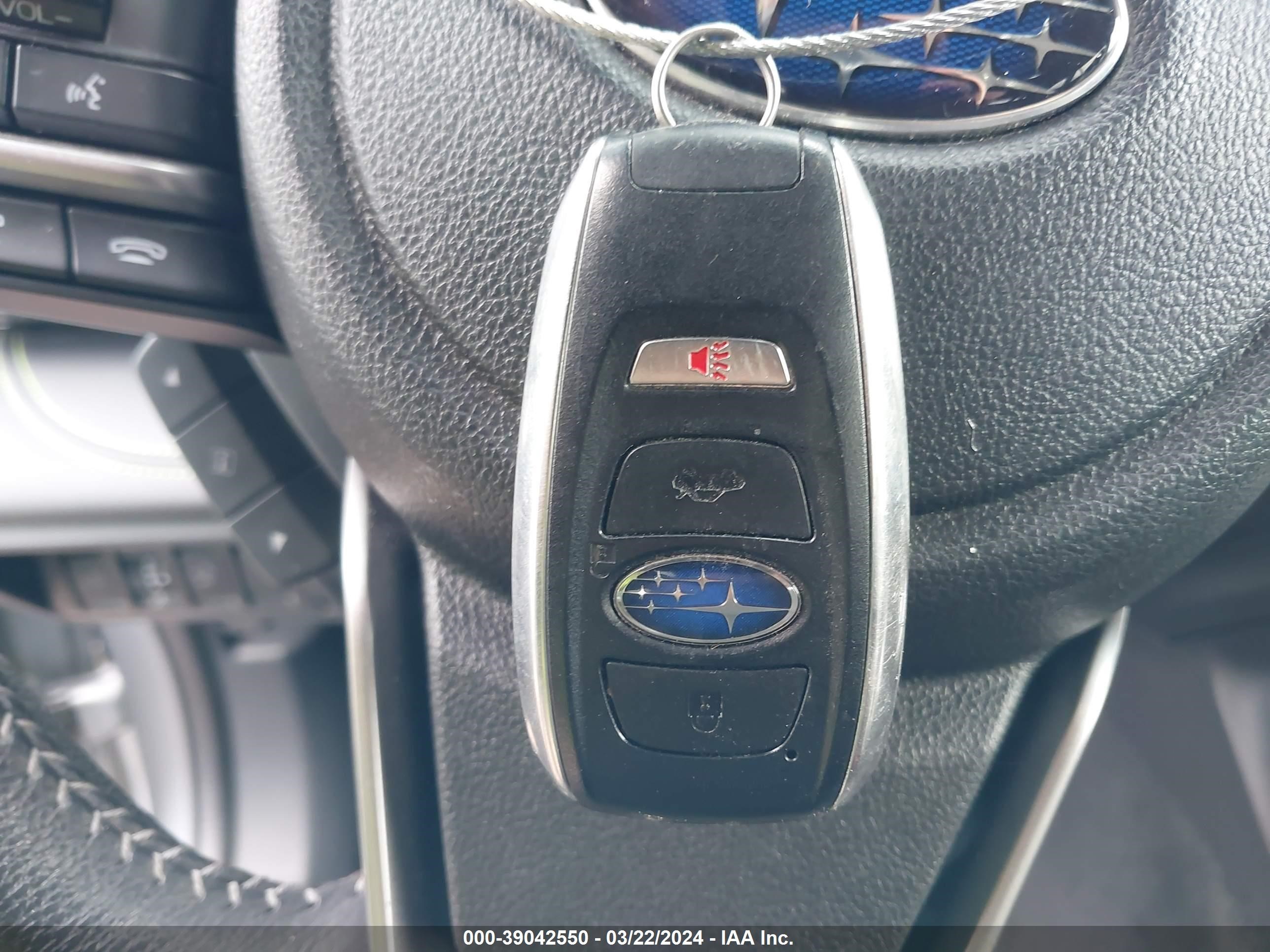 Photo 10 VIN: 4S4BTGLD1M3152795 - SUBARU OUTBACK 