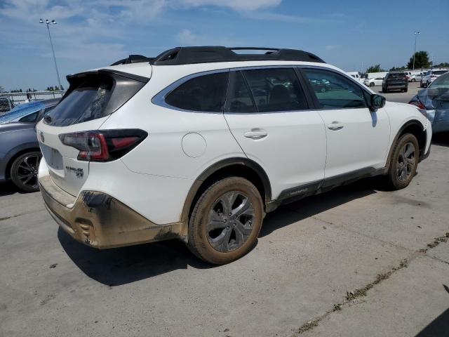 Photo 2 VIN: 4S4BTGLD8M3135072 - SUBARU OUTBACK ON 