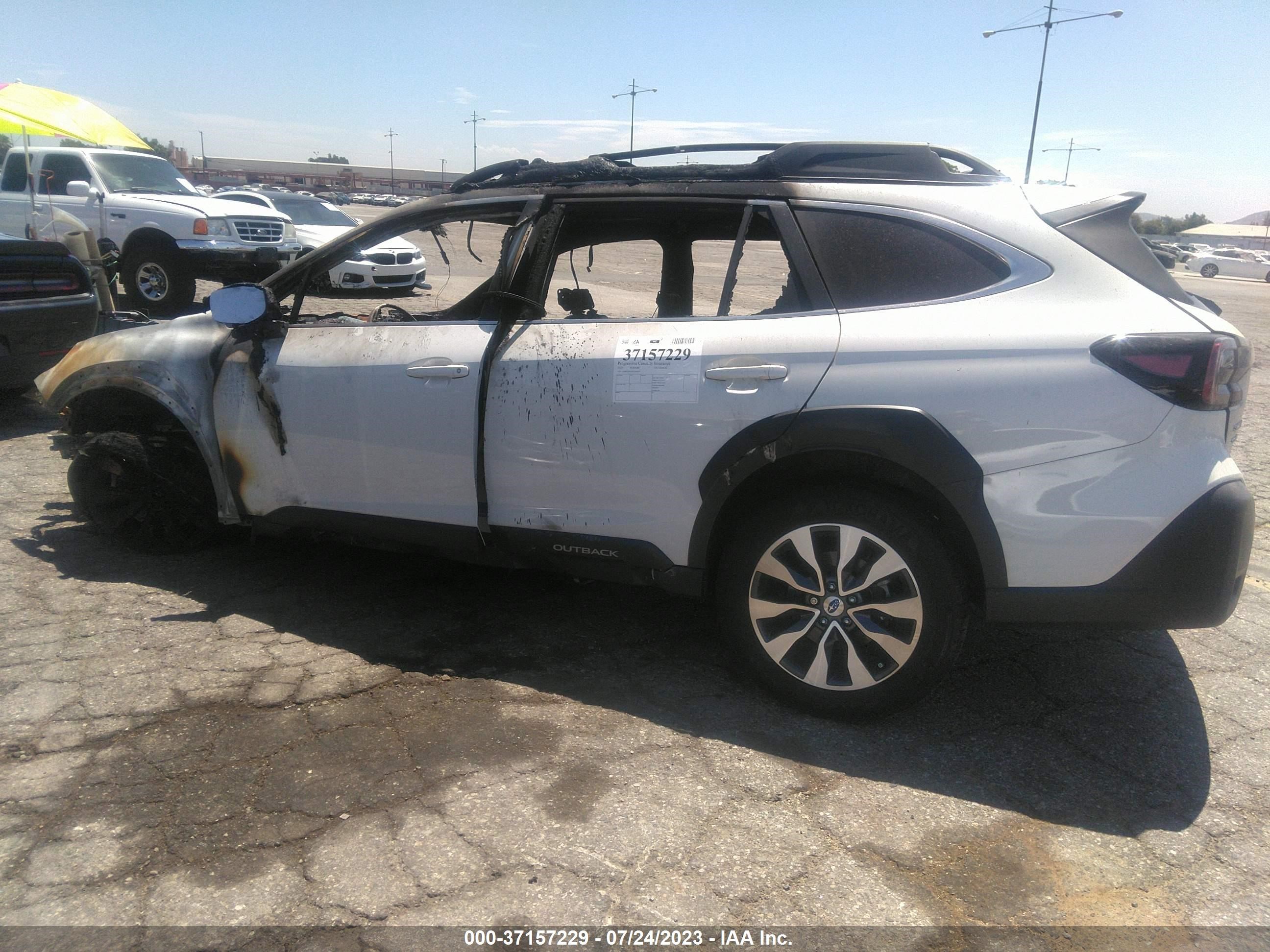 Photo 12 VIN: 4S4BTGND6P3160957 - SUBARU OUTBACK 