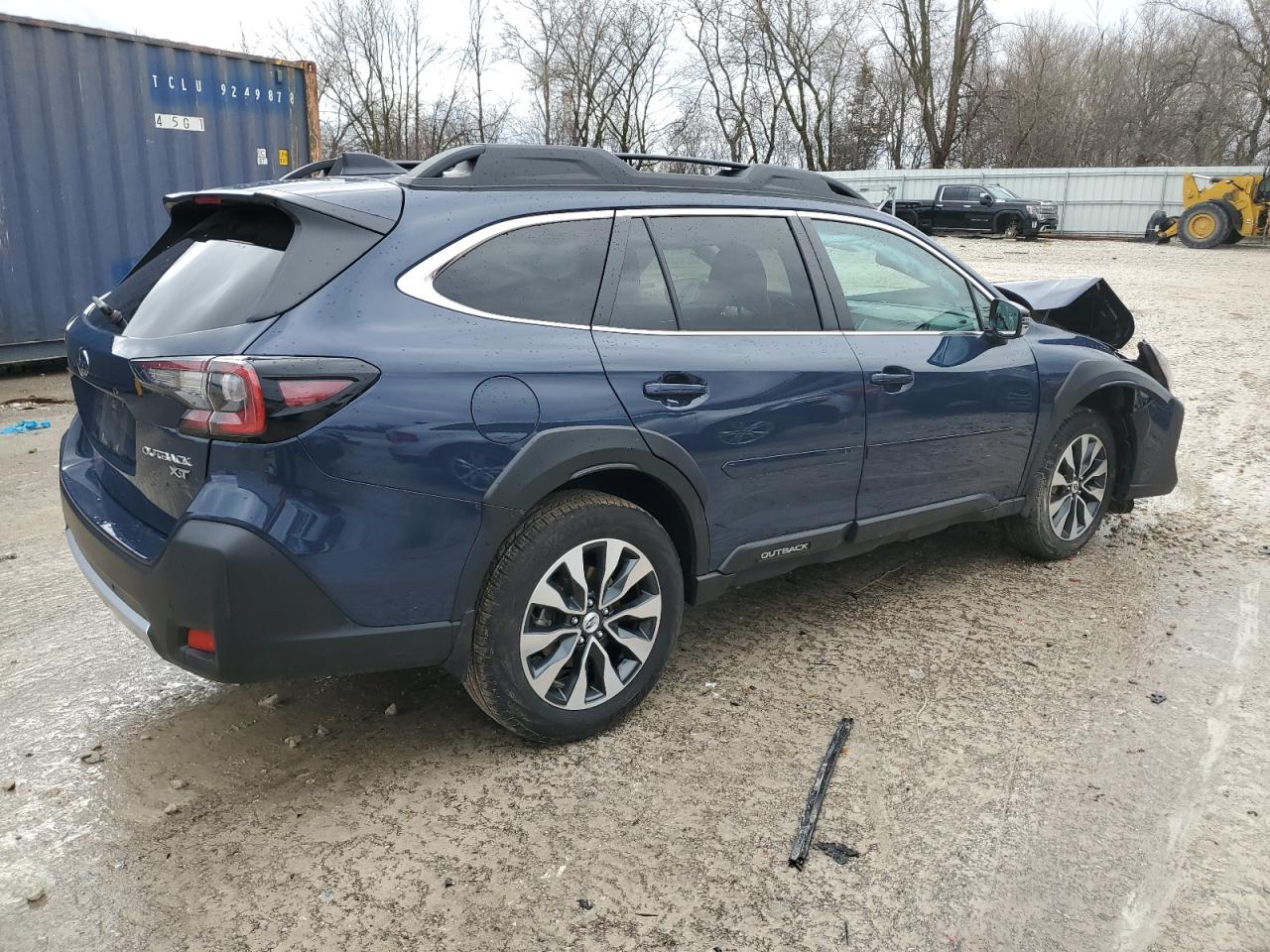 Photo 2 VIN: 4S4BTGND7P3186953 - SUBARU OUTBACK 