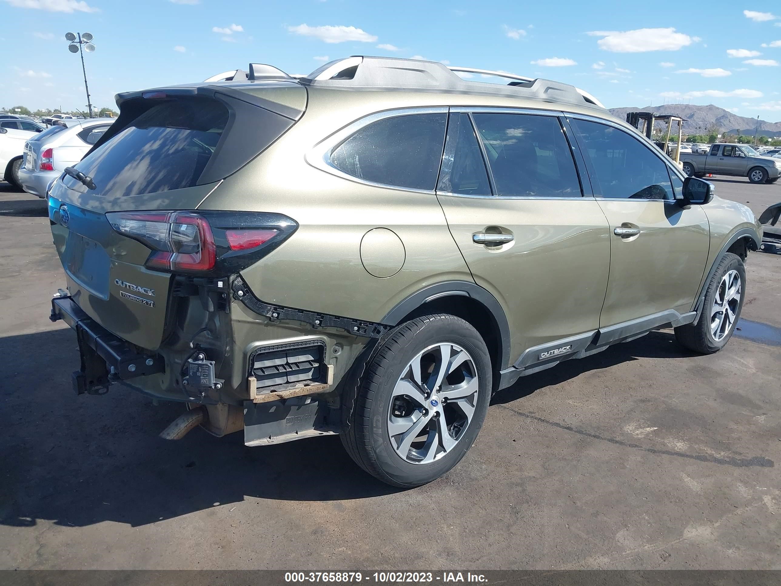 Photo 3 VIN: 4S4BTGPD0M3200569 - SUBARU OUTBACK 